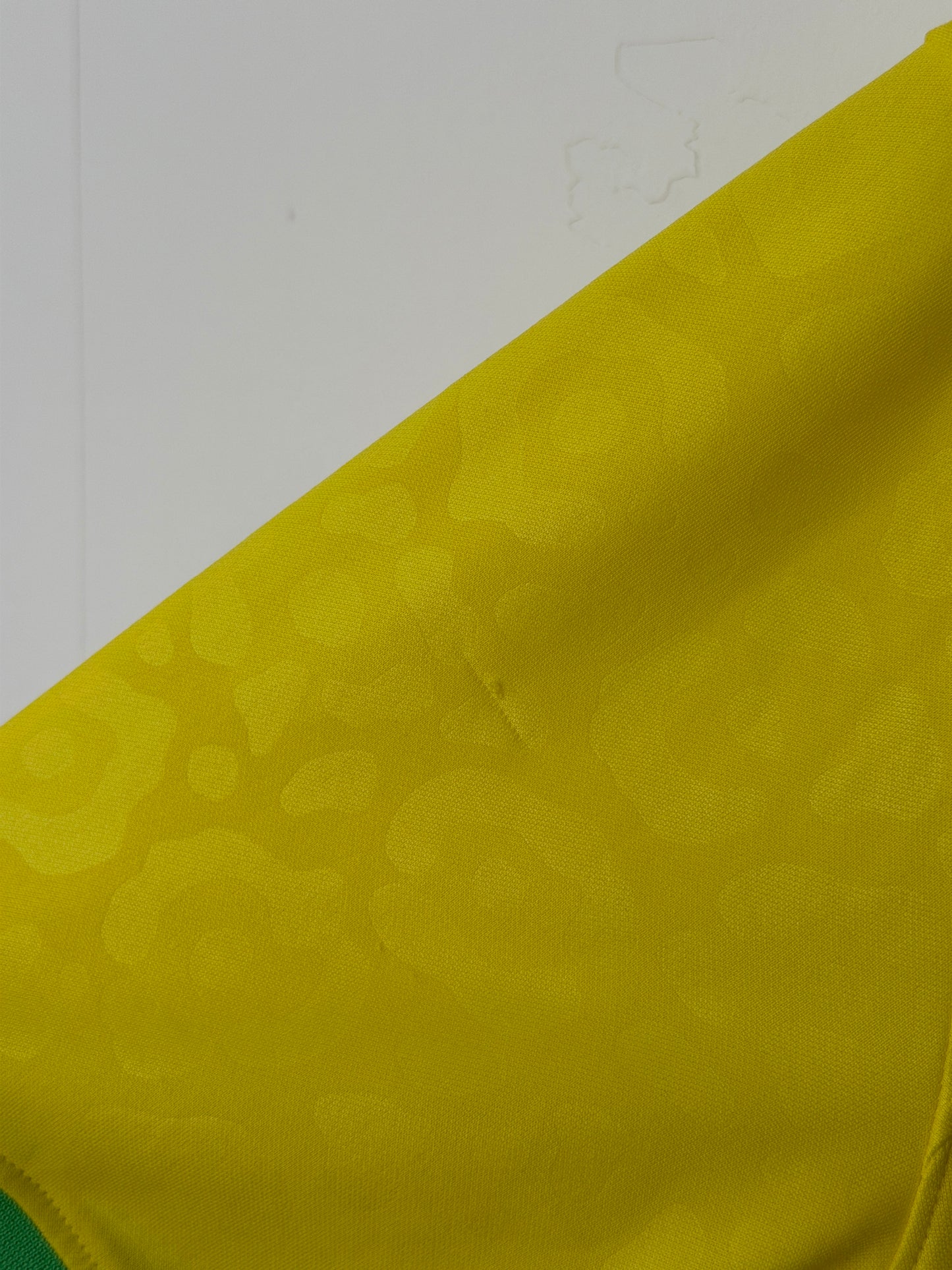 Neymar JR Brazil 2022 home football shirt (M)