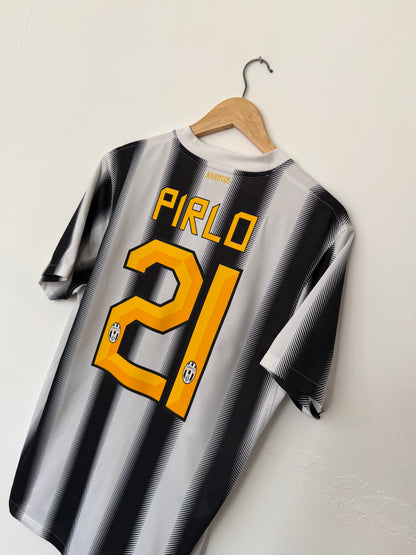 Andrea Pirlo Juventus FC 2011-12 home football shirt (M)