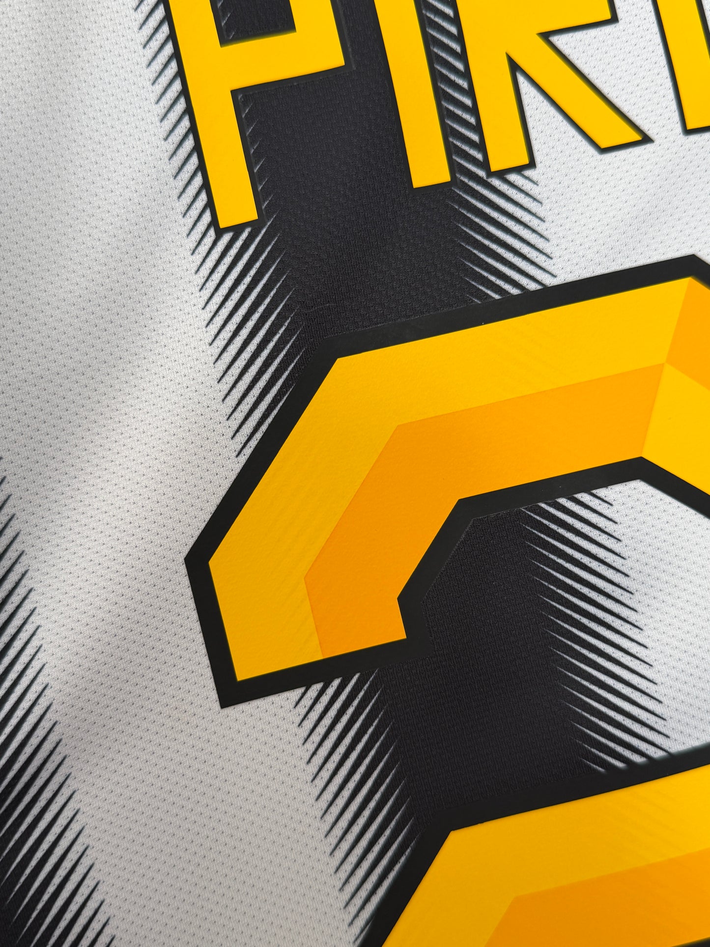 Andrea Pirlo Juventus FC 2011-12 home football shirt (M)