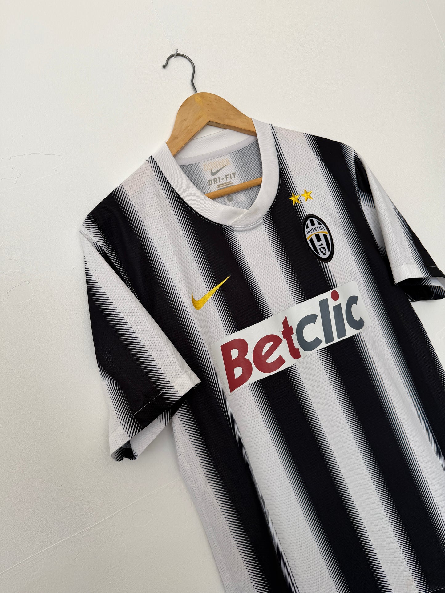 Andrea Pirlo Juventus FC 2011-12 home football shirt (M)