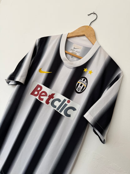 Andrea Pirlo Juventus FC 2011-12 home football shirt (M)