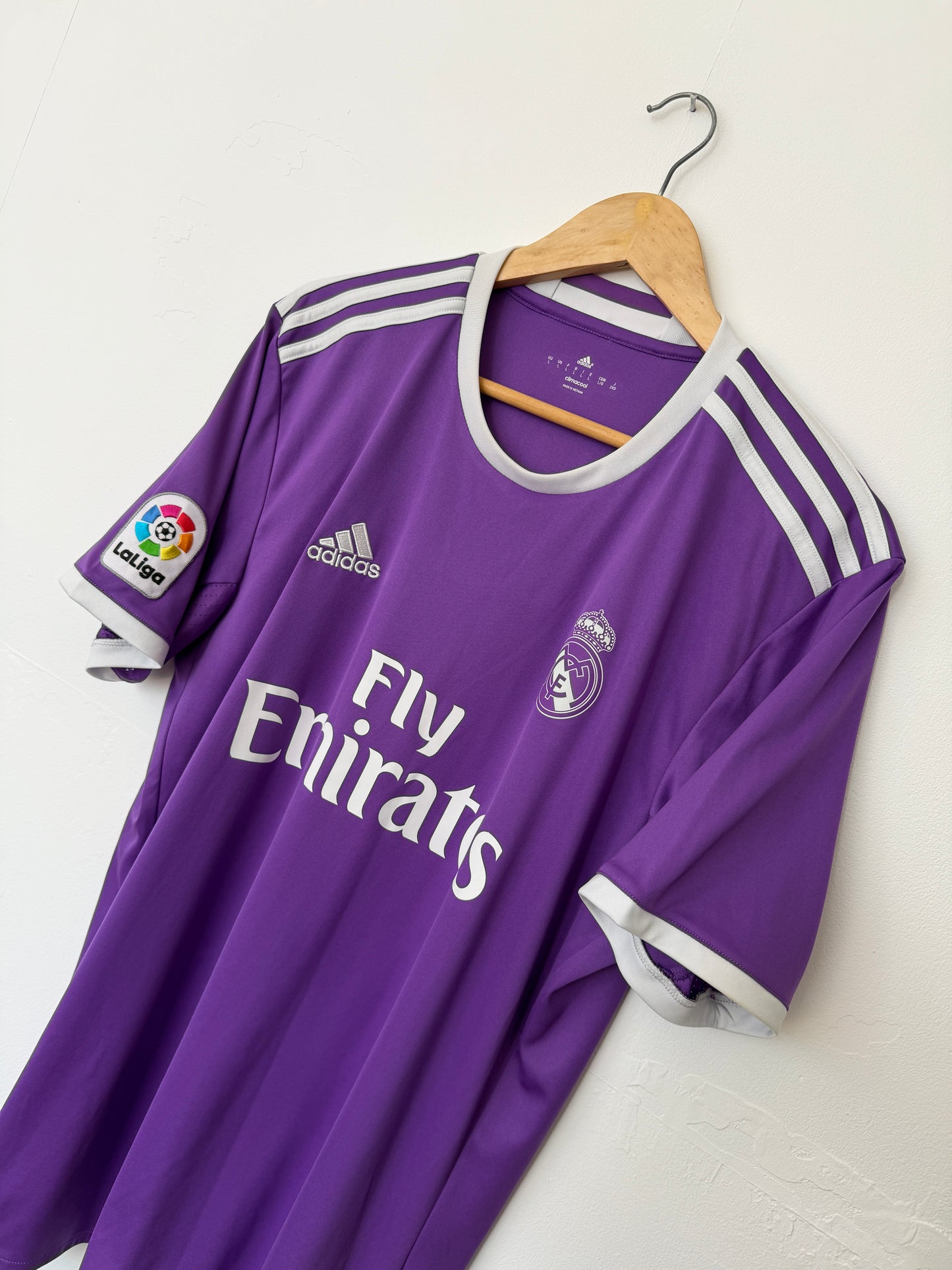Cristiano Ronaldo Real Madrid CF 2016-17 away football shirt (L)