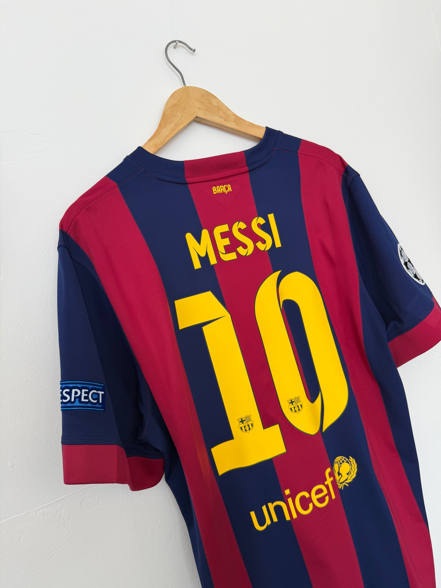 Lionel Messi FC Barcelona 2014-15 Champions league final edition home football shirt (XL)