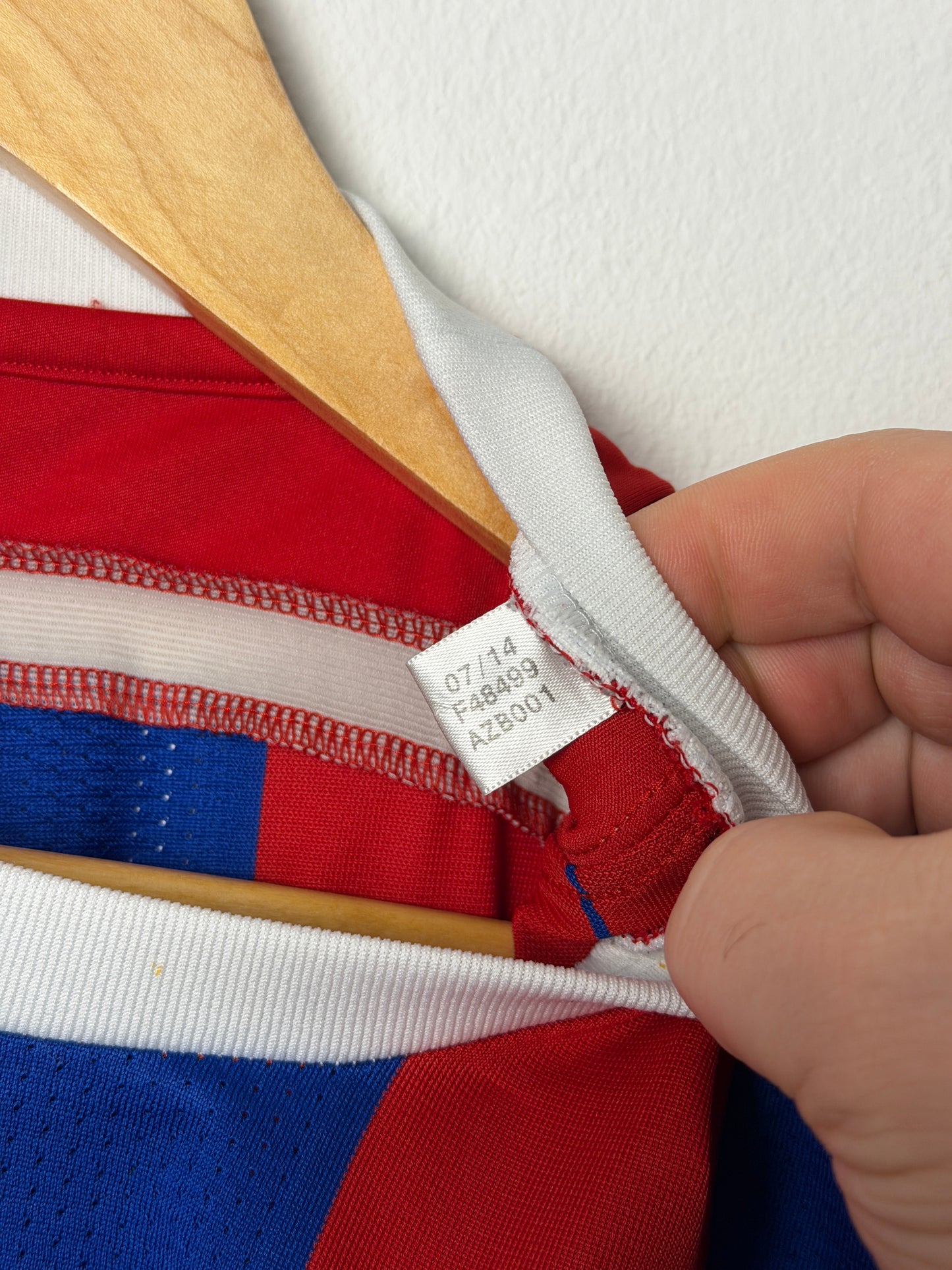 Arjen Robben FC Bayern Munich 2014-15 home football shirt (M)