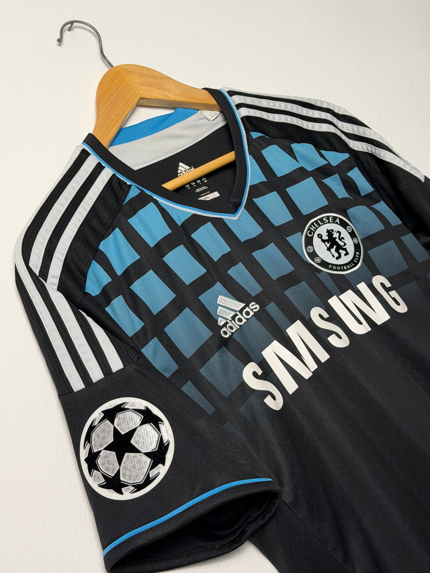 Didier Drogba Chelsea FC 2011-12 away football shirt (M)