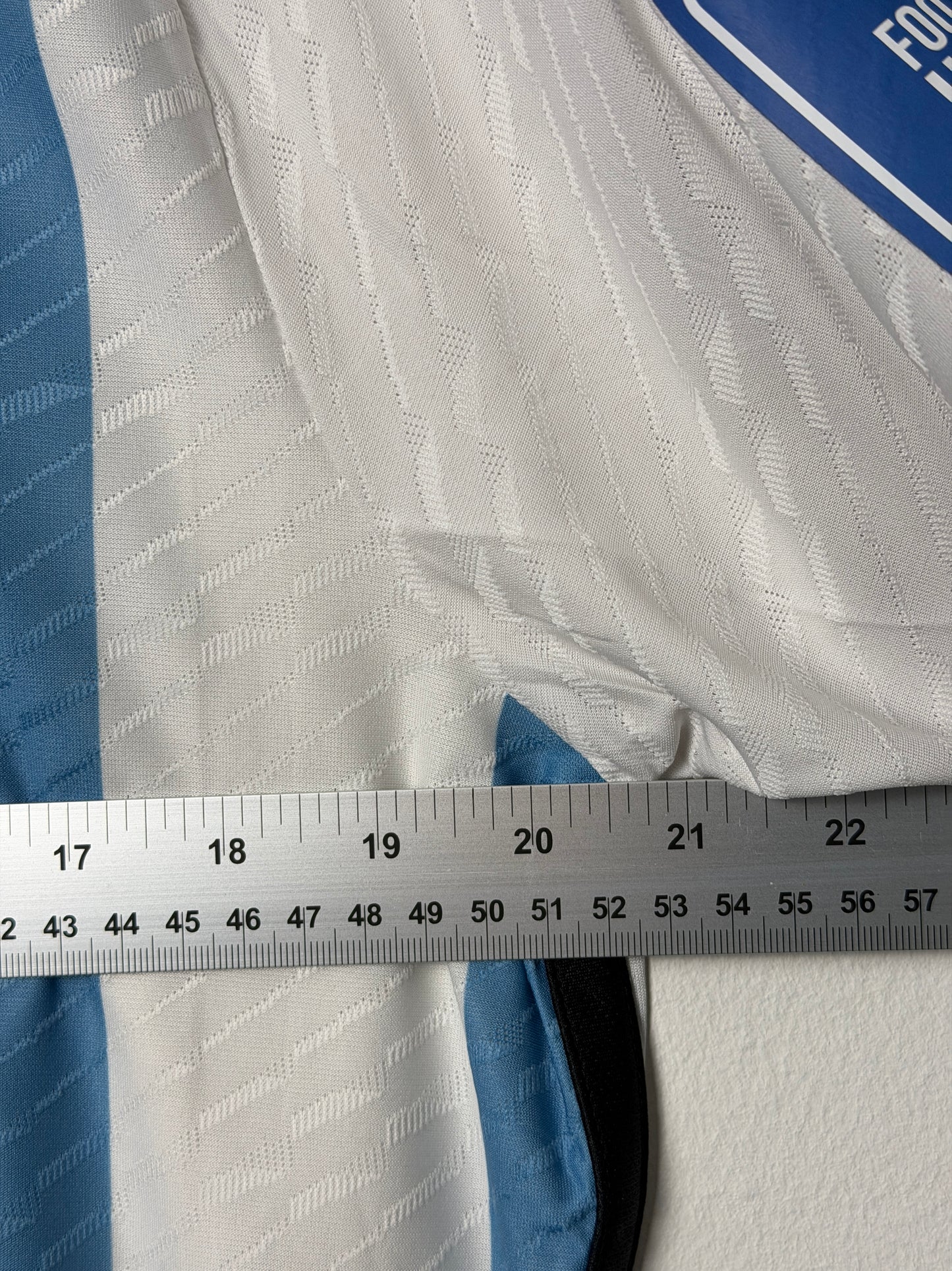 Lionel Messi Argentina 2022 World Cup final home football shirt (L)