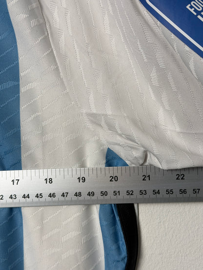 Lionel Messi Argentina 2022 World Cup final home football shirt (L)