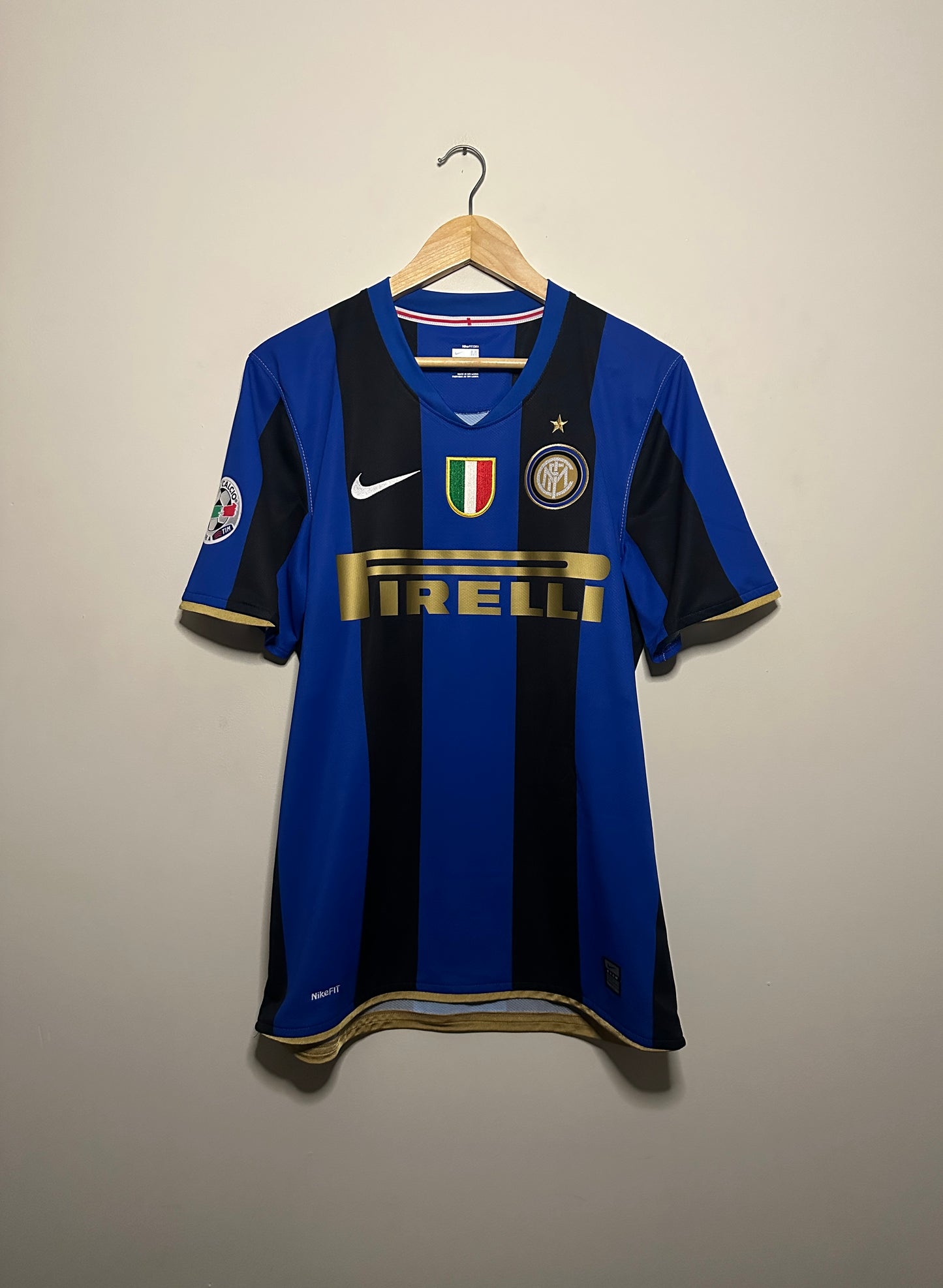 Zlatan Ibrahimovic Inter Milan 2008-09 home football shirt (M)