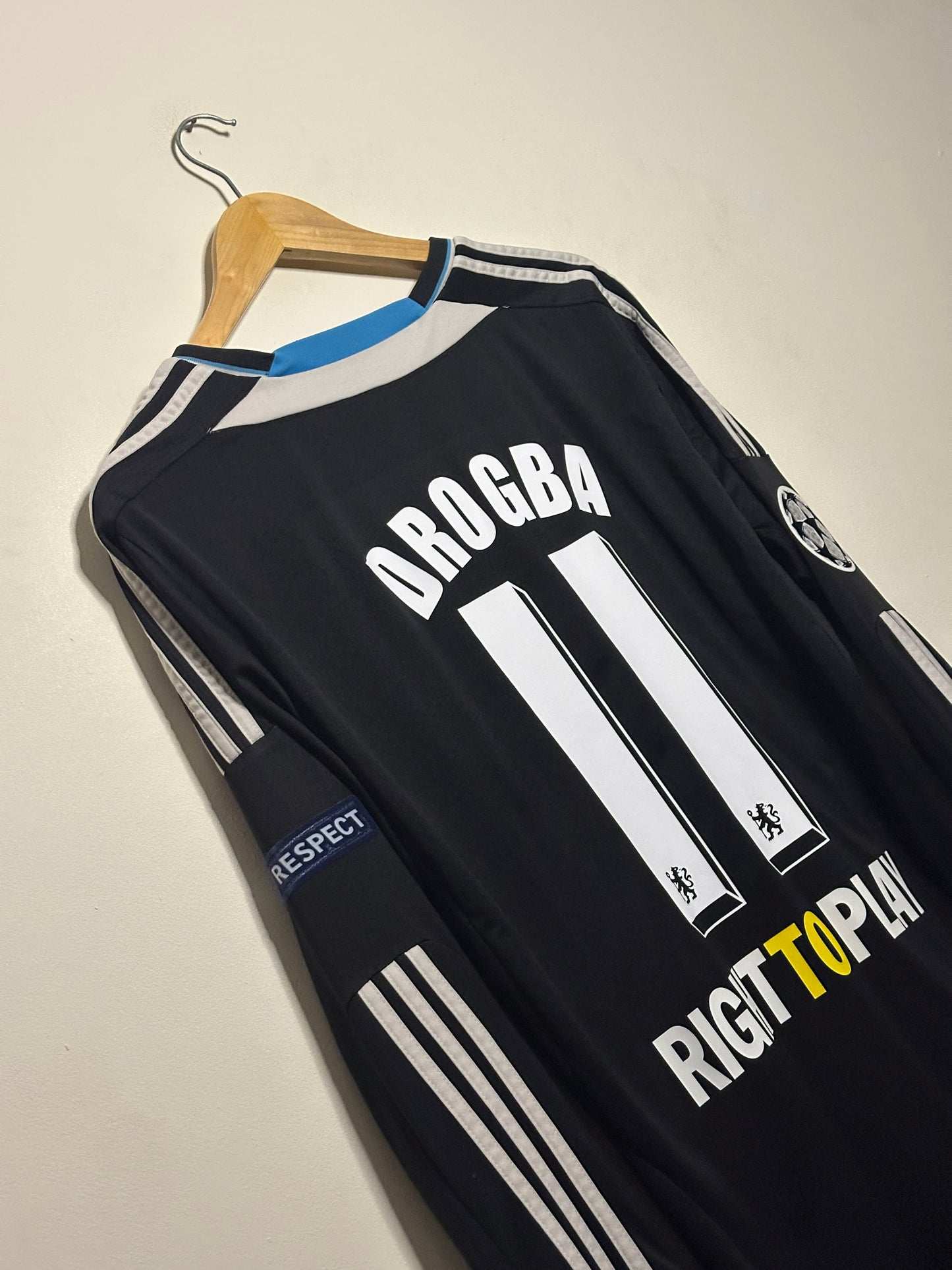 Didier Drogba Chelsea FC long sleeve 2011-12 away football shirt (L)