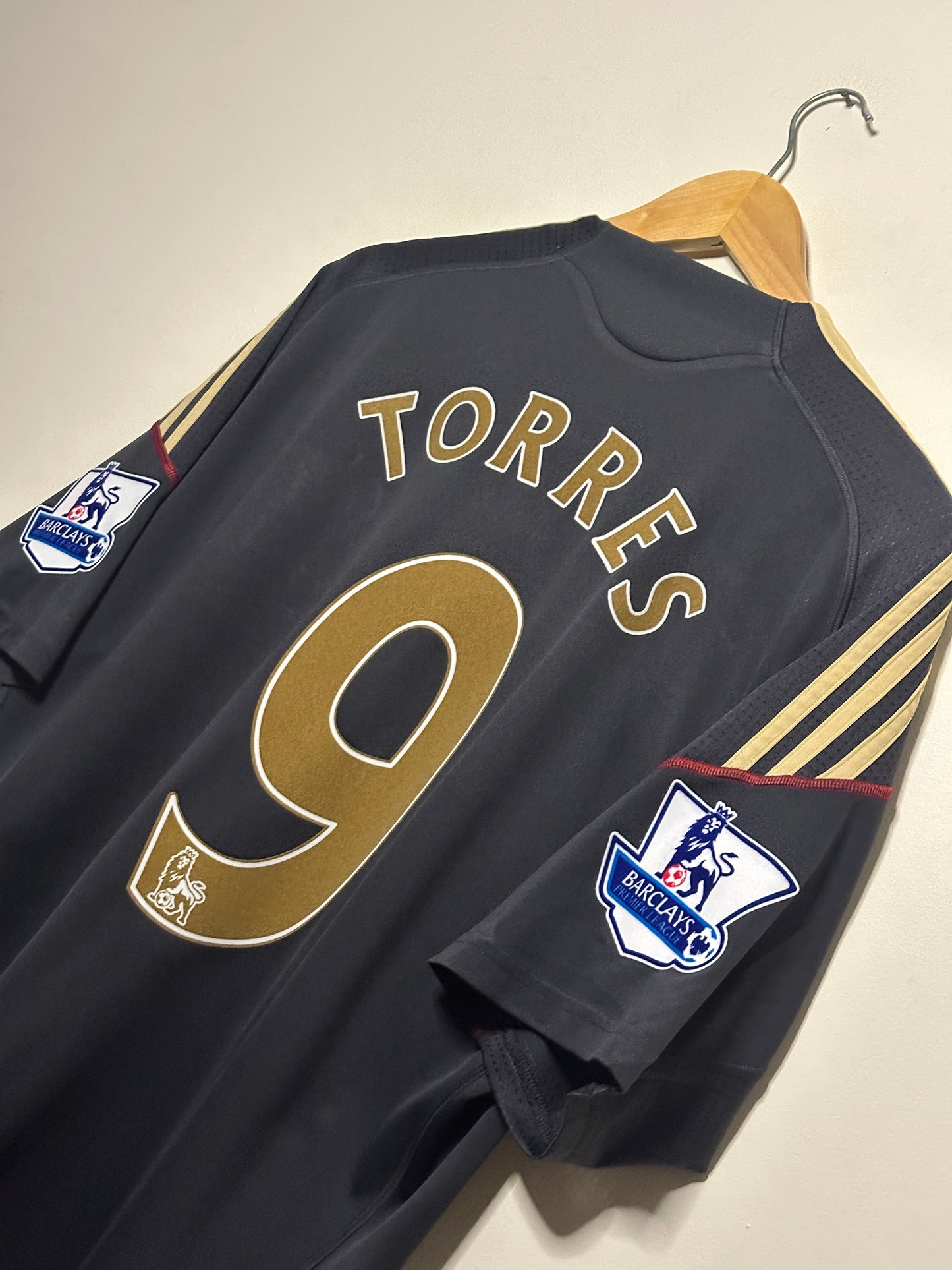 Fernando Torres Liverpool FC 2009-10 away football shirt (XL)