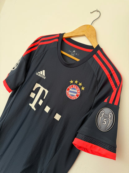 Douglas Costa FC Bayern Munich 2015-16 third football shirt (M)