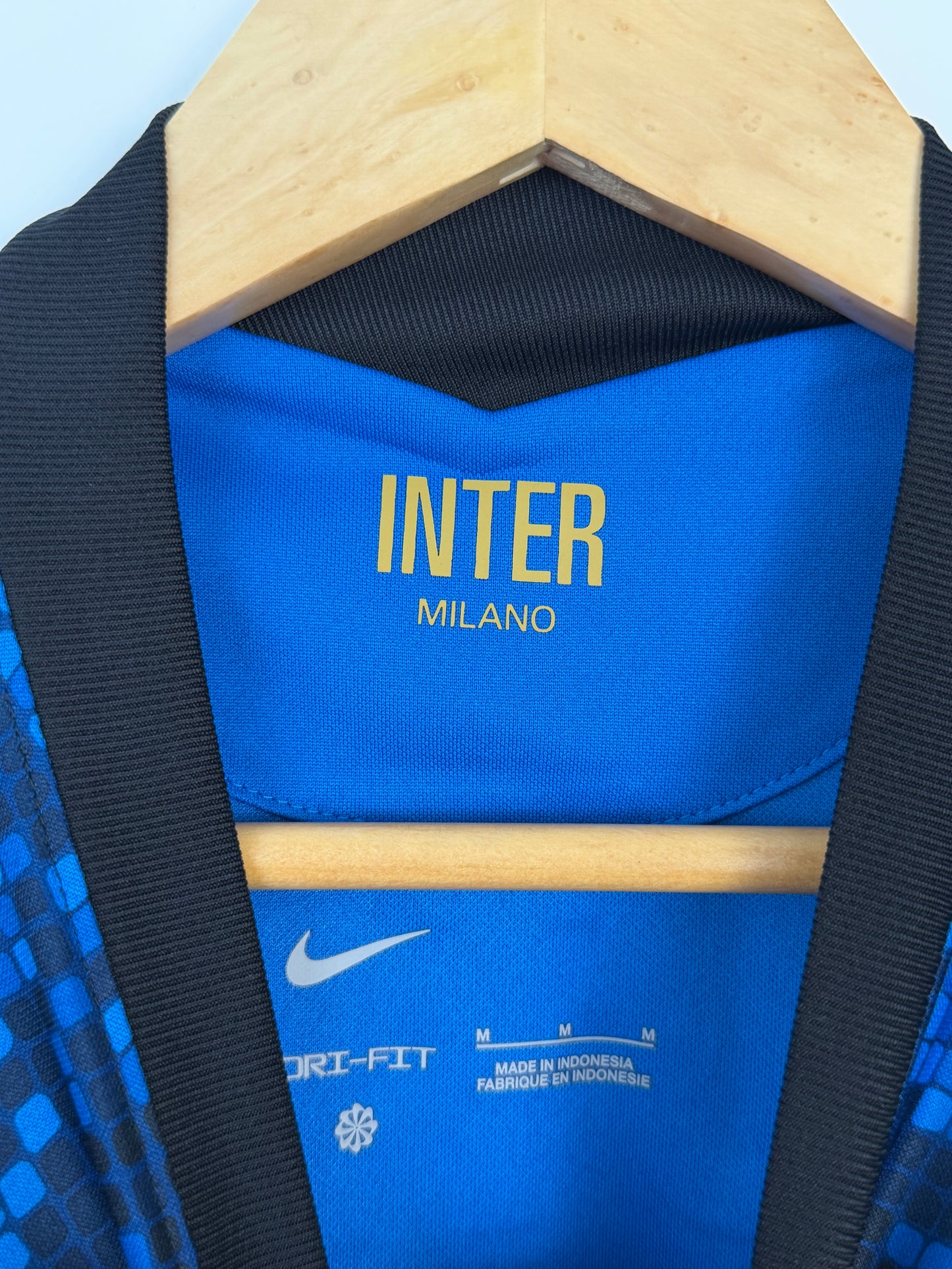 Lautaro Martinez Inter Milan 2021-22 home football shirt (M)
