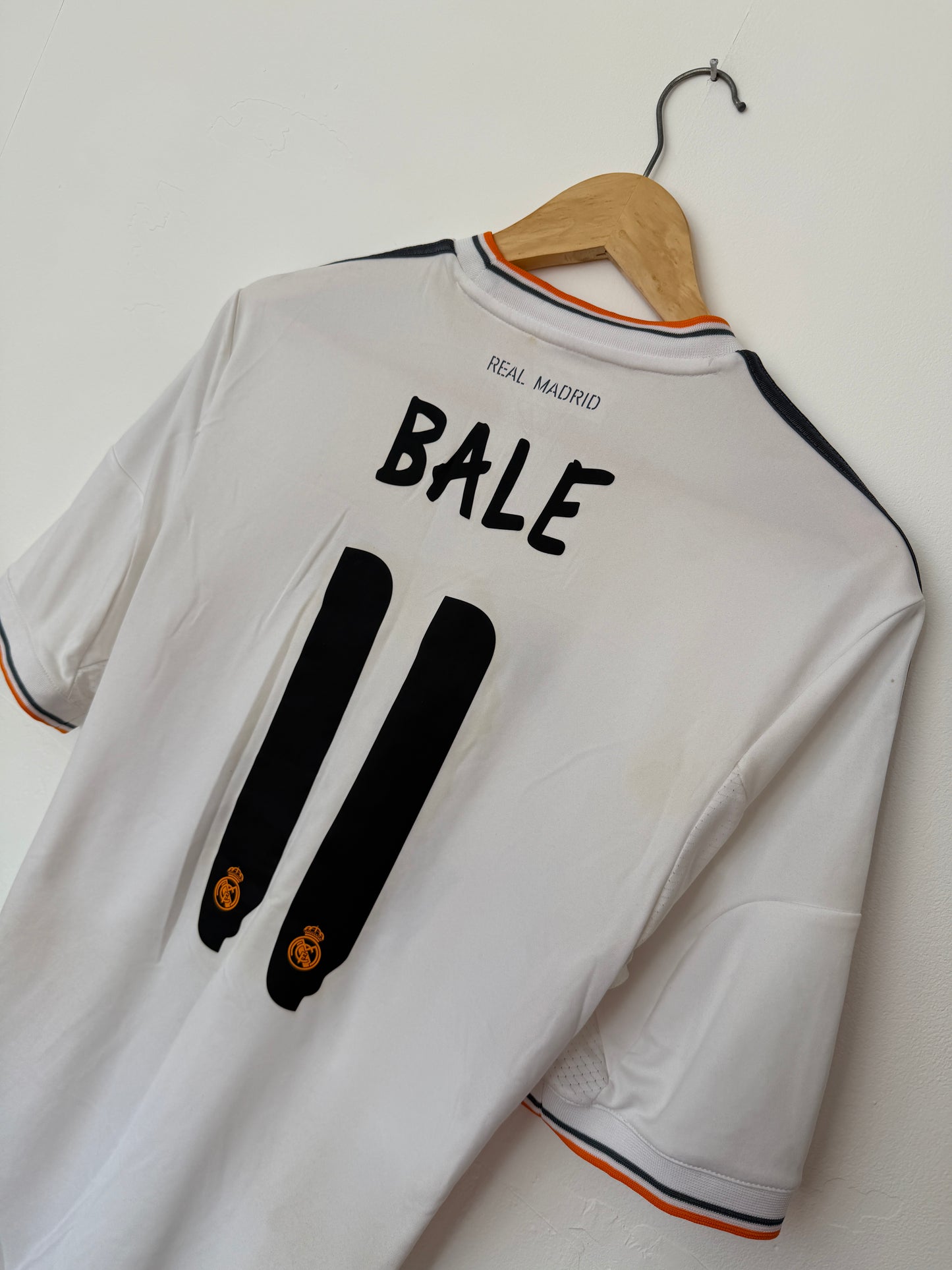 Gareth Bale Real Madrid CF 2013-14 home football shirt (S)