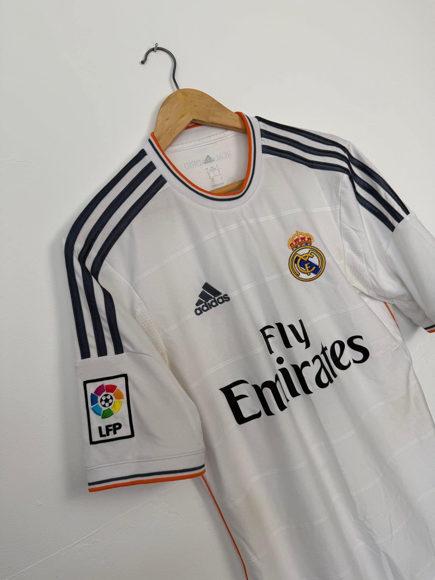 Gareth Bale Real Madrid CF 2013-14 home football shirt (S)