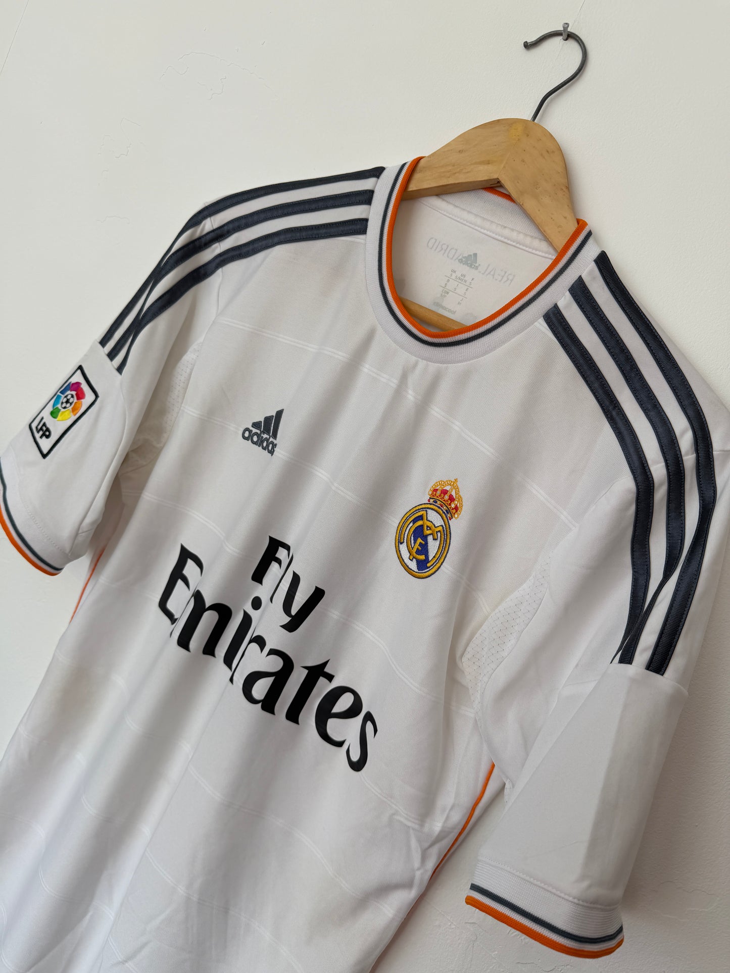 Gareth Bale Real Madrid CF 2013-14 home football shirt (S)