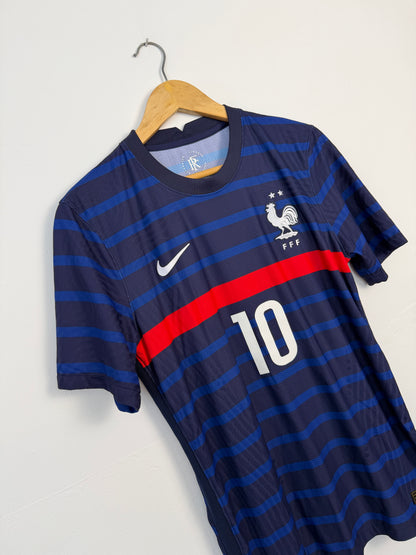 Kylian Mbappe France VAPORKNIT Euro 2020 home football shirt (M)