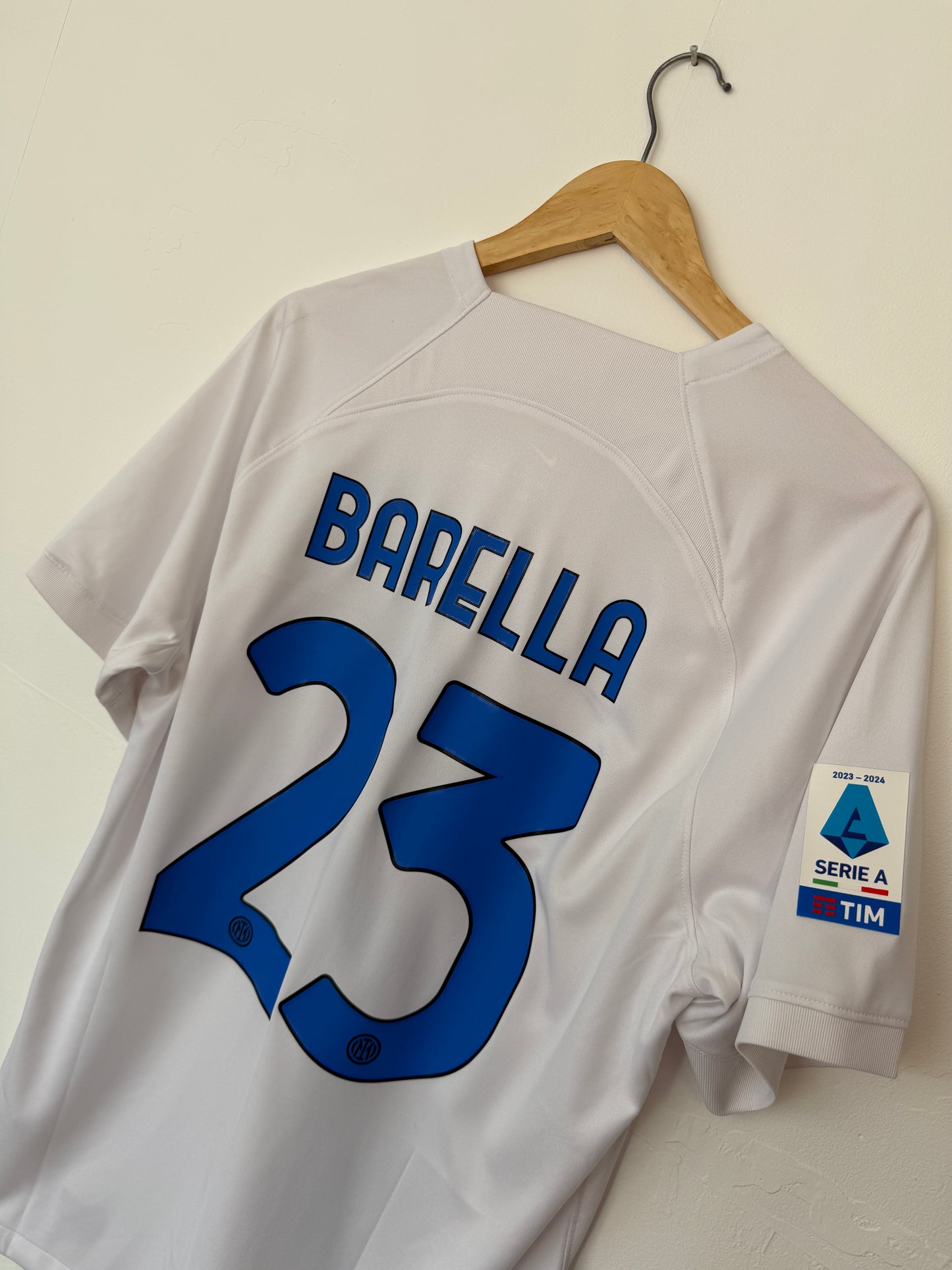 Nicolo Barella Inter Milan 2023-24 away football shirt (L)