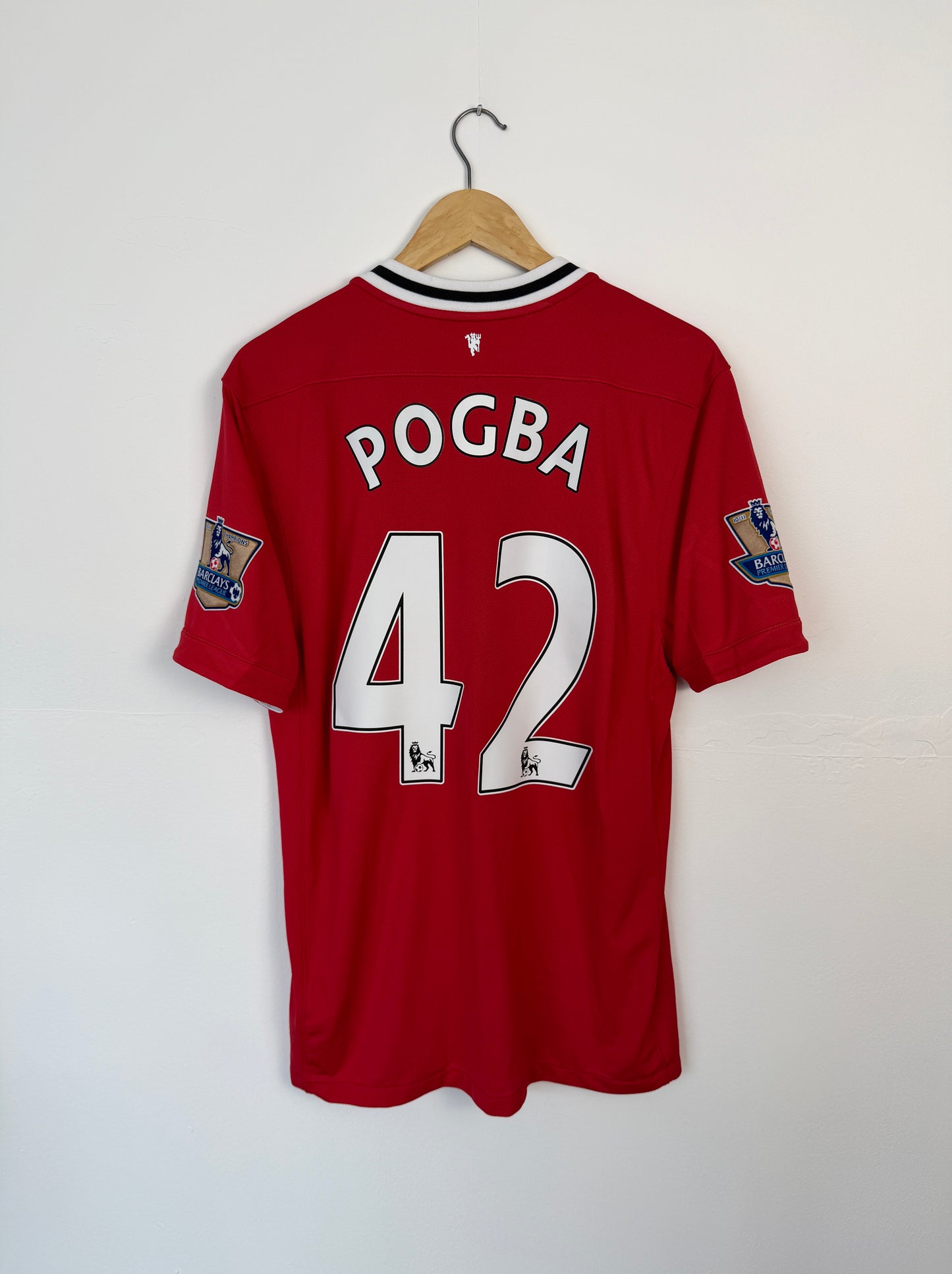 Paul Pogba Manchester United 2011-12 home football shirt (L)