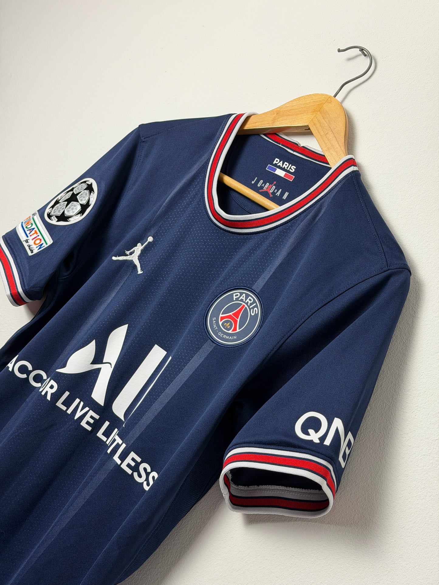 Kylian Mbappe PSG 2021-22 home football shirt (S)