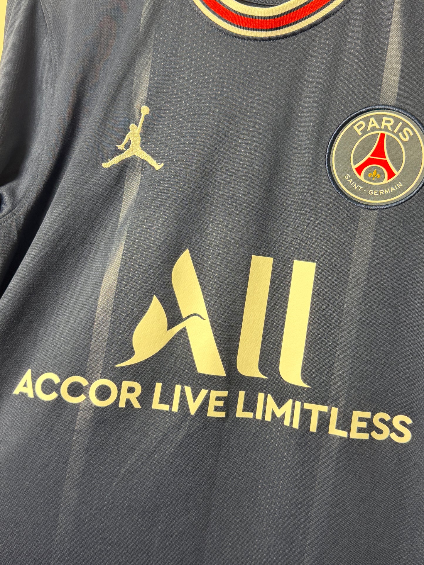 Kylian Mbappe PSG 2021-22 home football shirt (S)