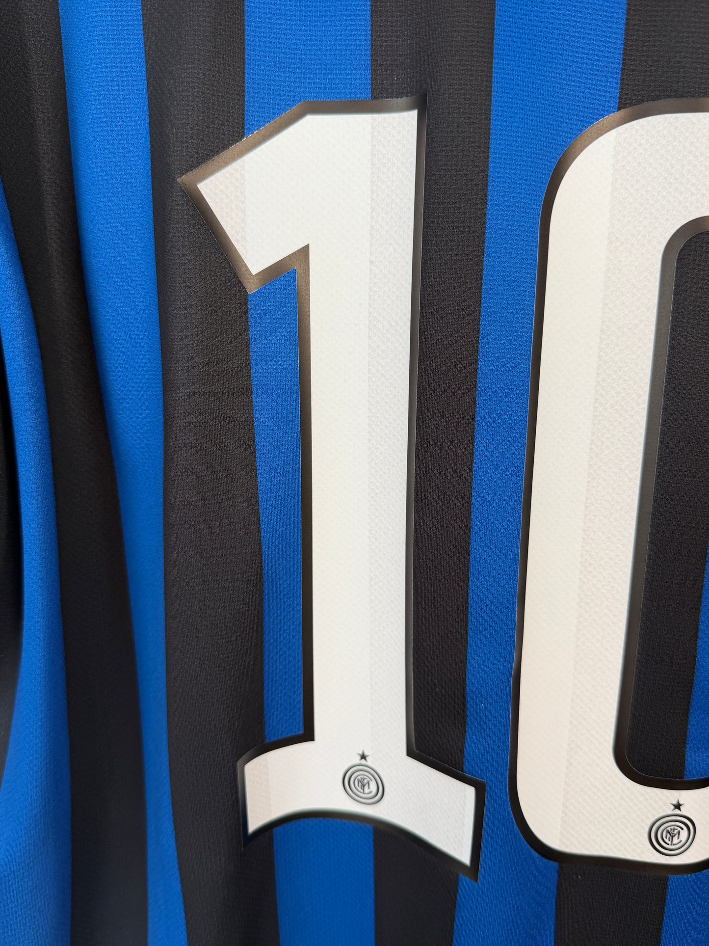 Wesley Sneijder Inter Milan 2011-12 home football shirt (XL)