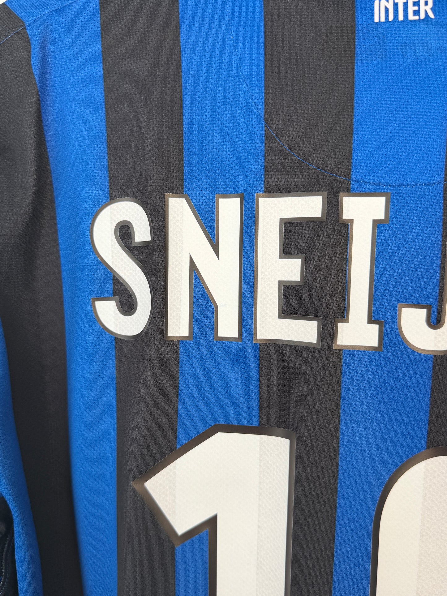 Wesley Sneijder Inter Milan 2011-12 home football shirt (XL)