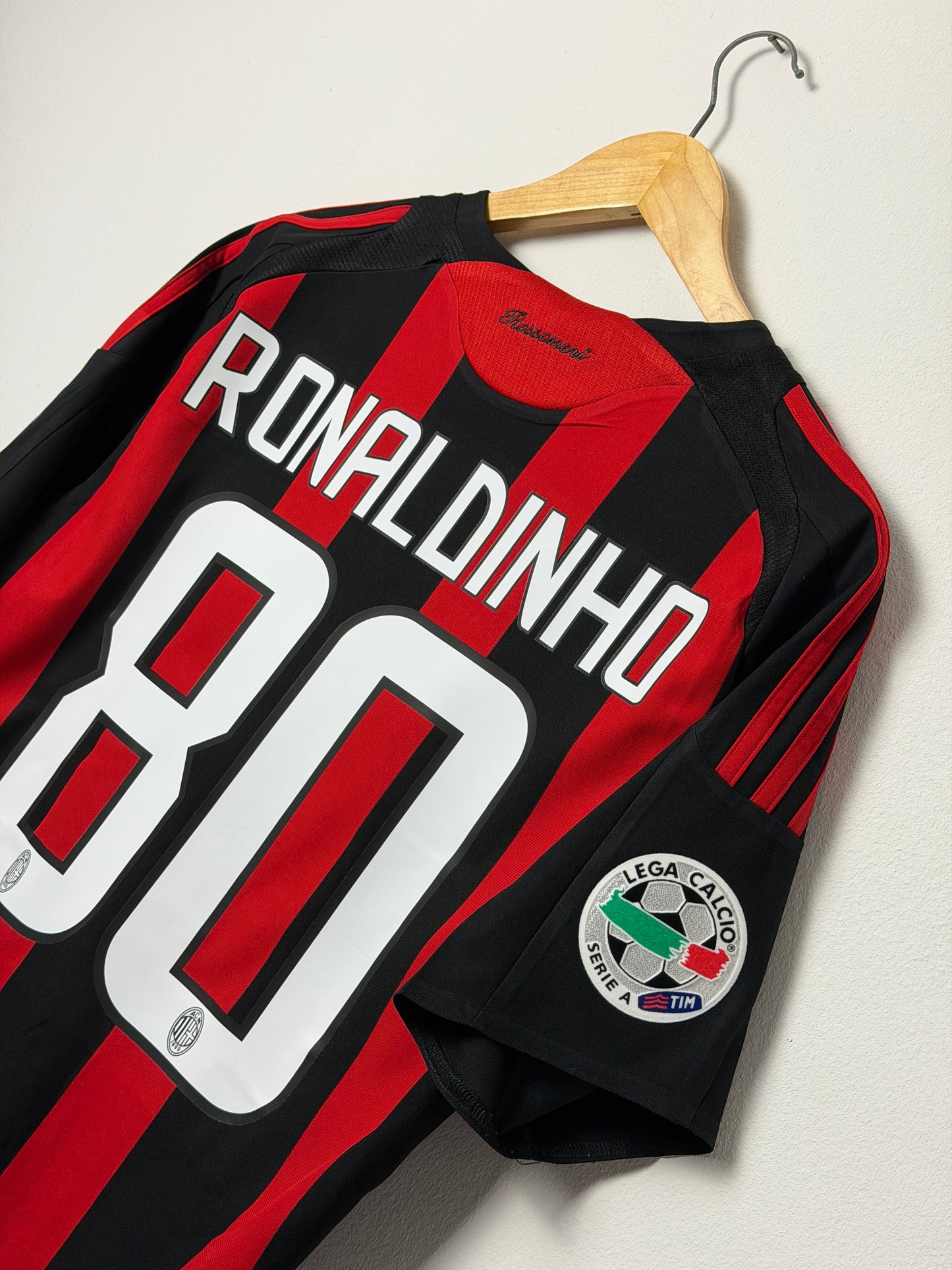 Ronaldinho AC Milan 2008-09 home football shirt (M)