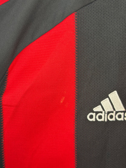 Zlatan Ibrahimovic AC Milan 2010-11 home football shirt (XL)