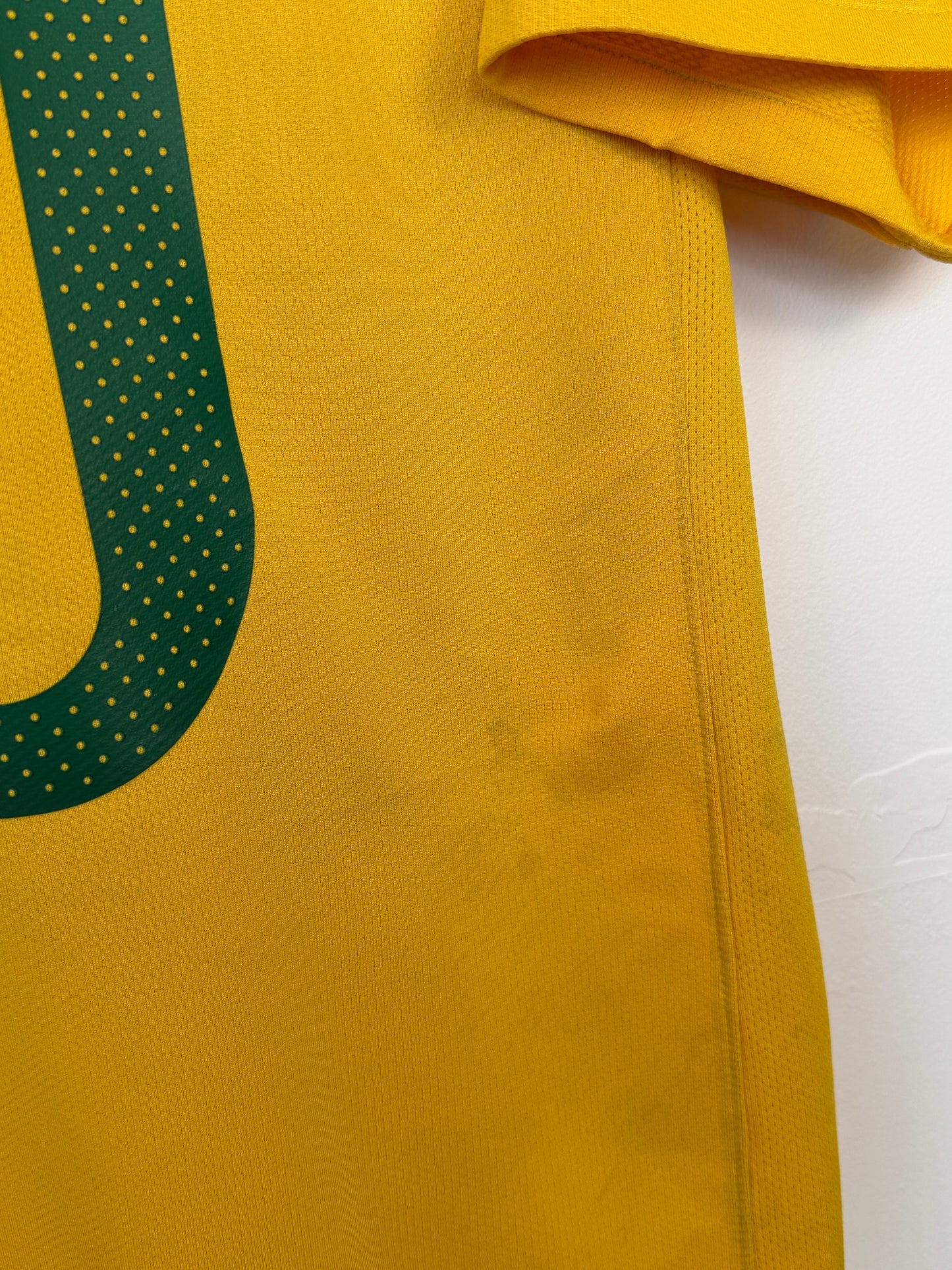 Kaka Brazil 2010 World Cup home football shirt (M)