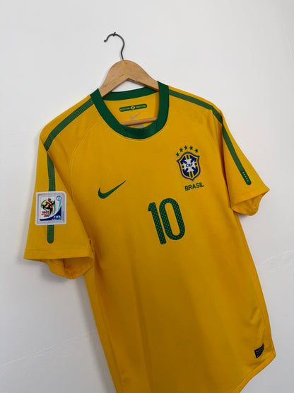 Kaka Brazil 2010 World Cup home football shirt (M)