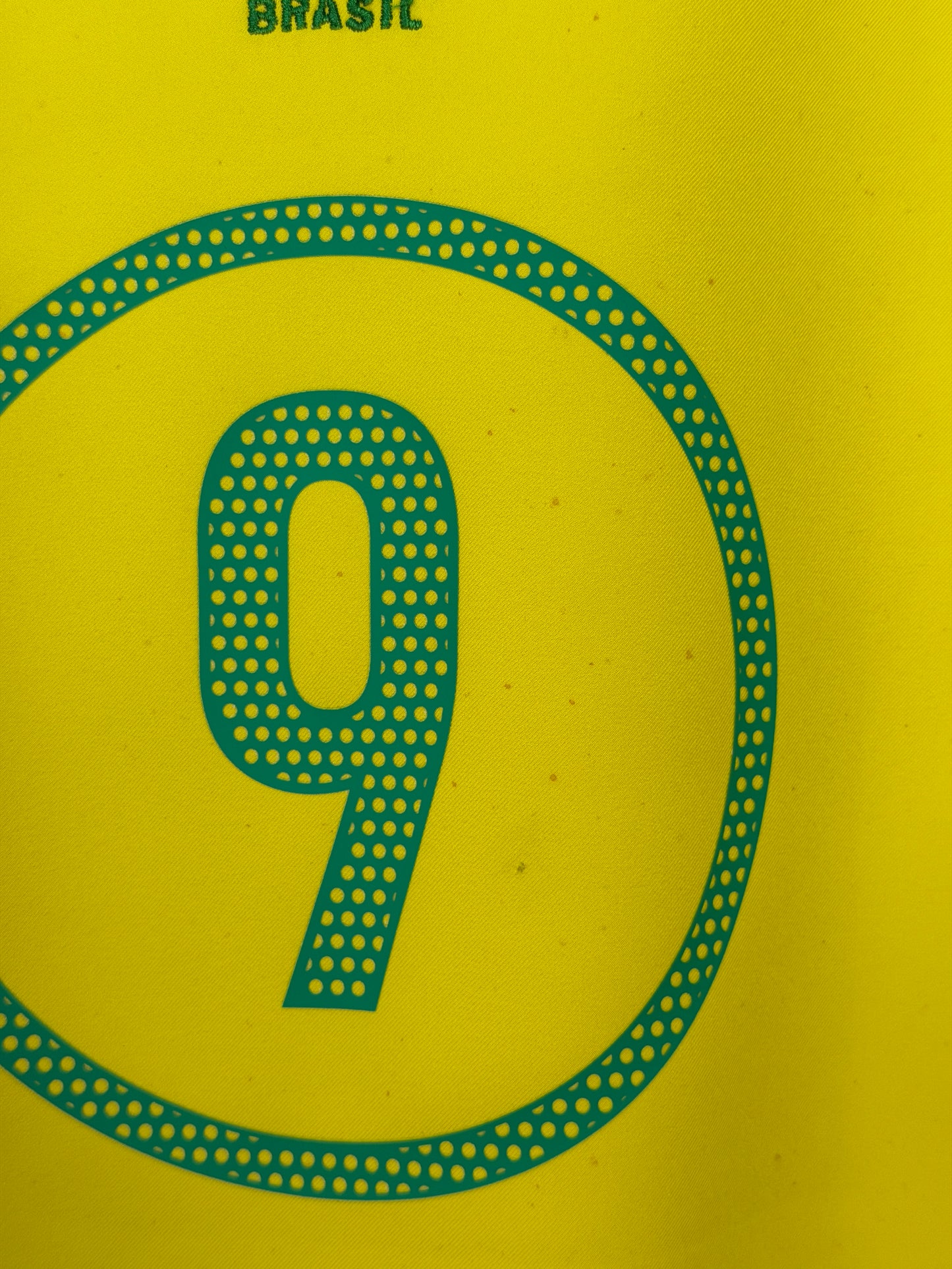 Ronaldo Brazil 2004 home football shirt (M)