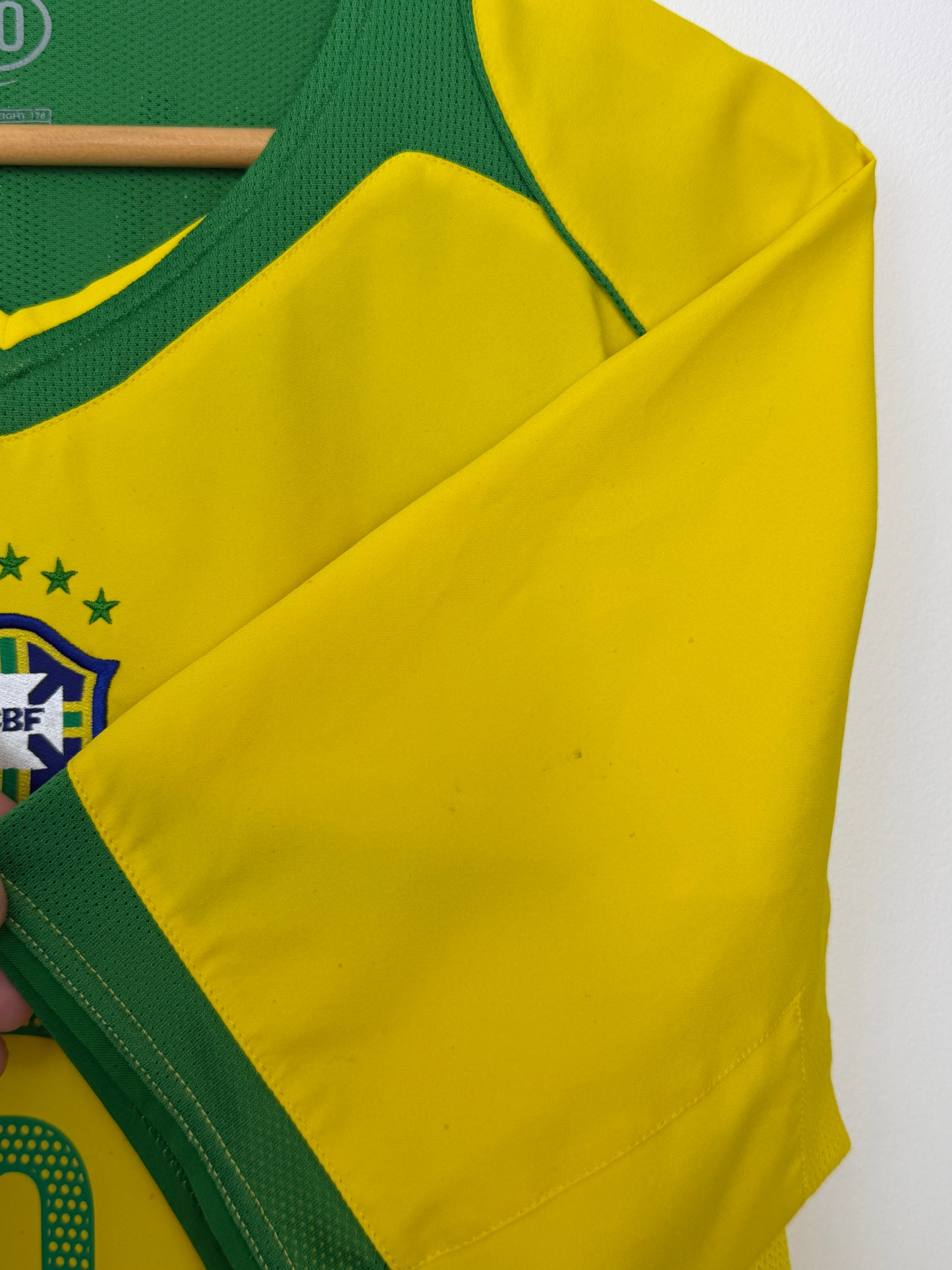 Ronaldo Brazil 2004 home football shirt (M)