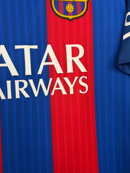 Lionel Messi FC Barcelona 2016-17 home football shirt (M)