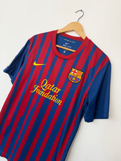 Lionel Messi FC Barcelona 2011-12 home football shirt (M)