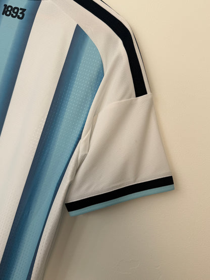 Argentina 2026 World Cup home football shirt (L)