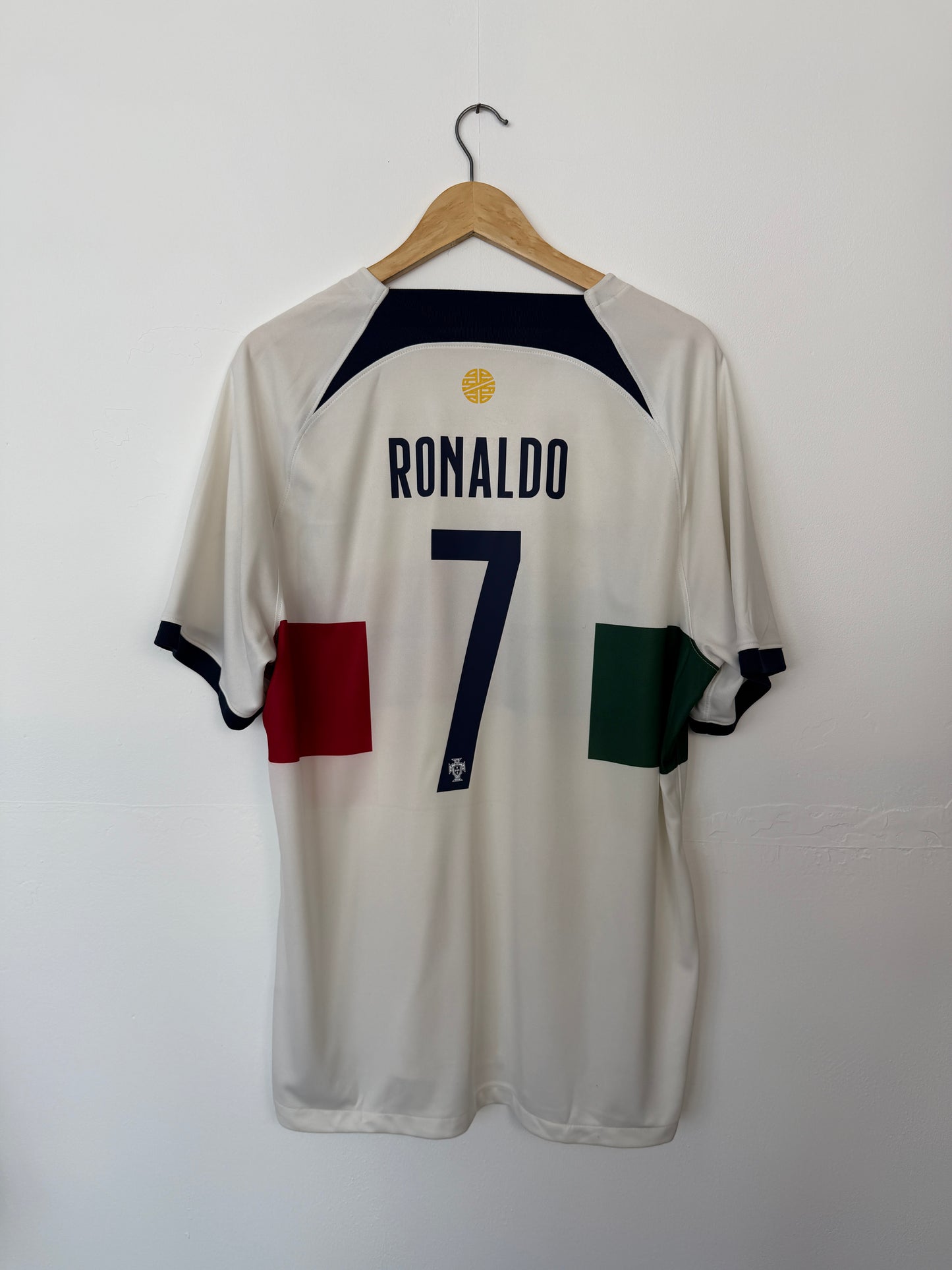 Cristiano Ronaldo Portugal 2022 World Cup away football shirt (XL)