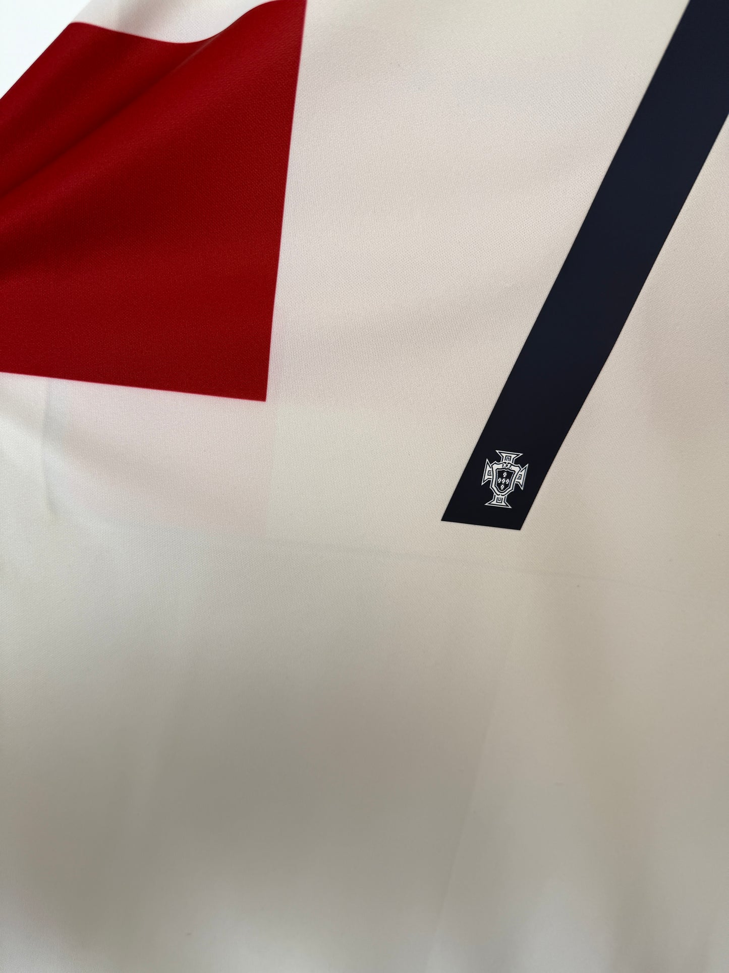 Cristiano Ronaldo Portugal 2022 World Cup away football shirt (XL)