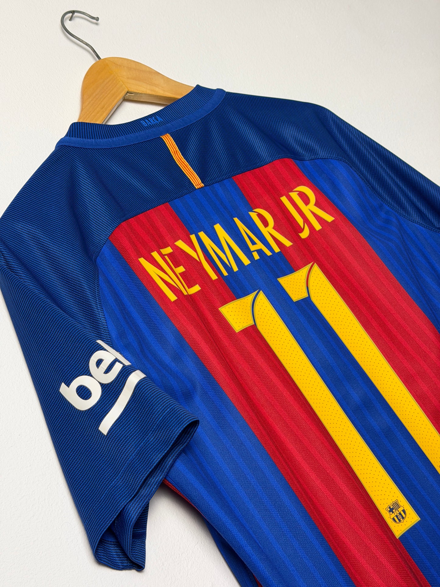 Neymar JR FC Barcelona 2016-17 home football shirt (M)