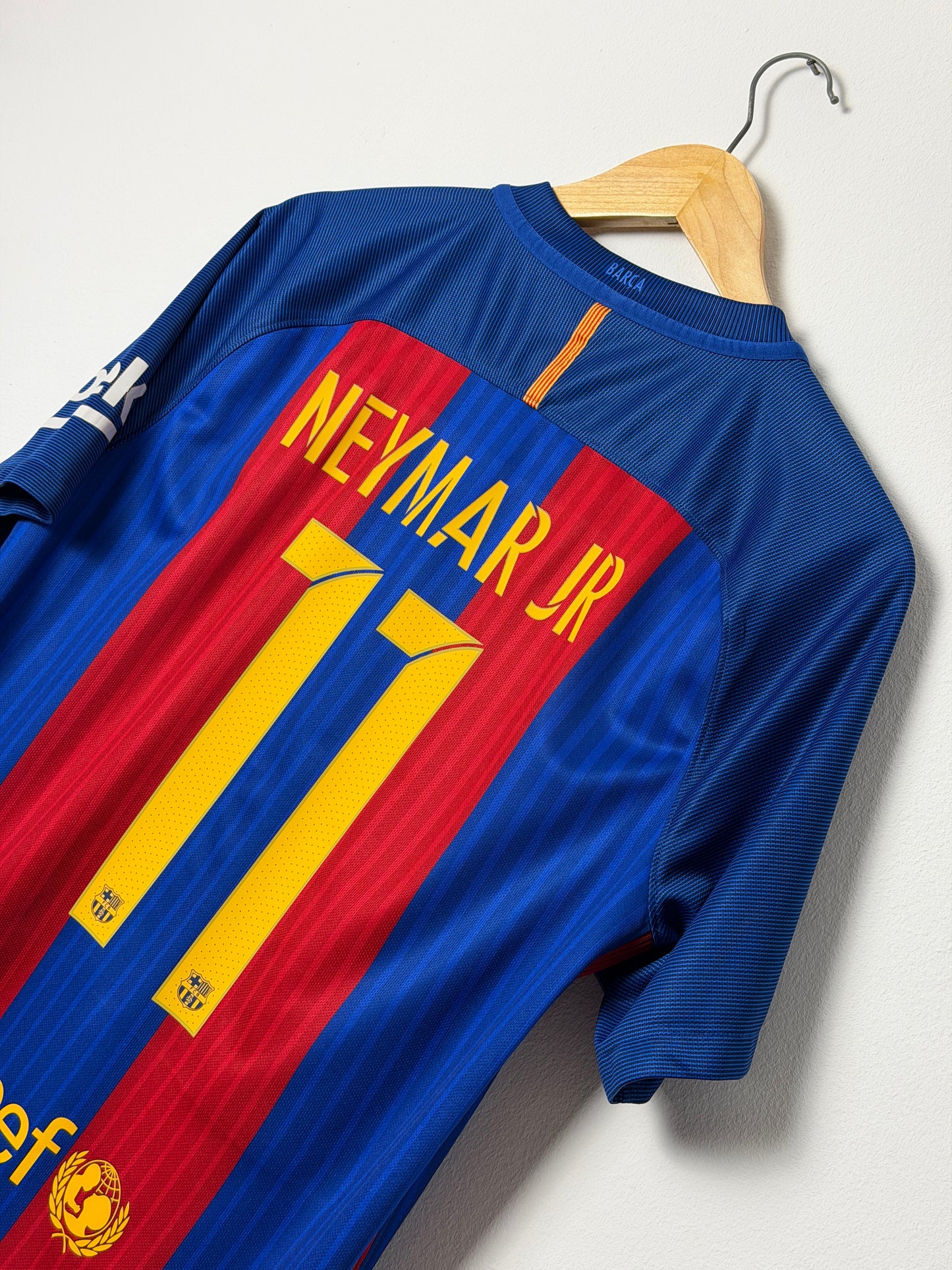 Neymar JR FC Barcelona 2016-17 home football shirt (M)