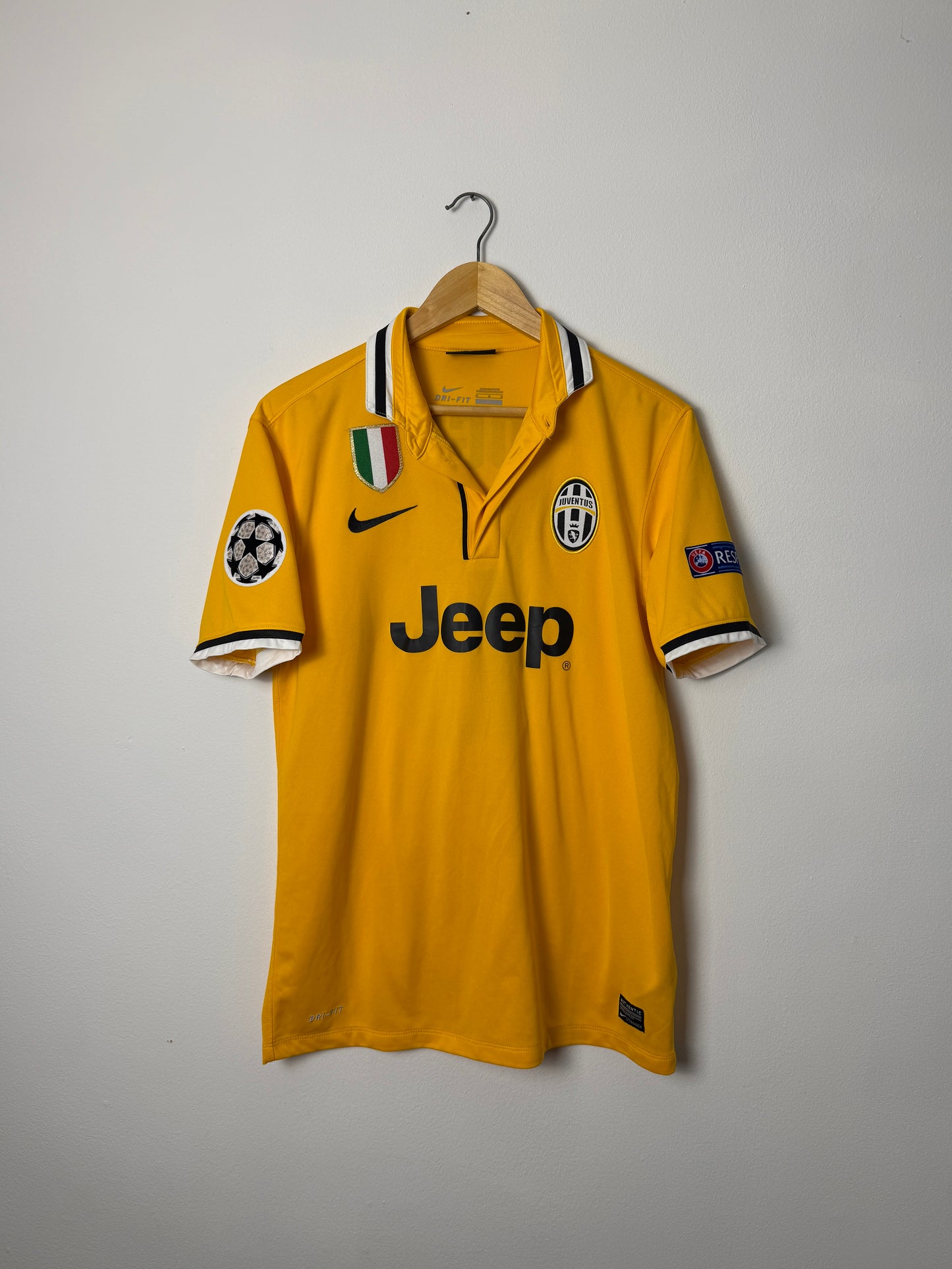 Paul Pogba Juventus FC 2013-14 away football shirt (M)