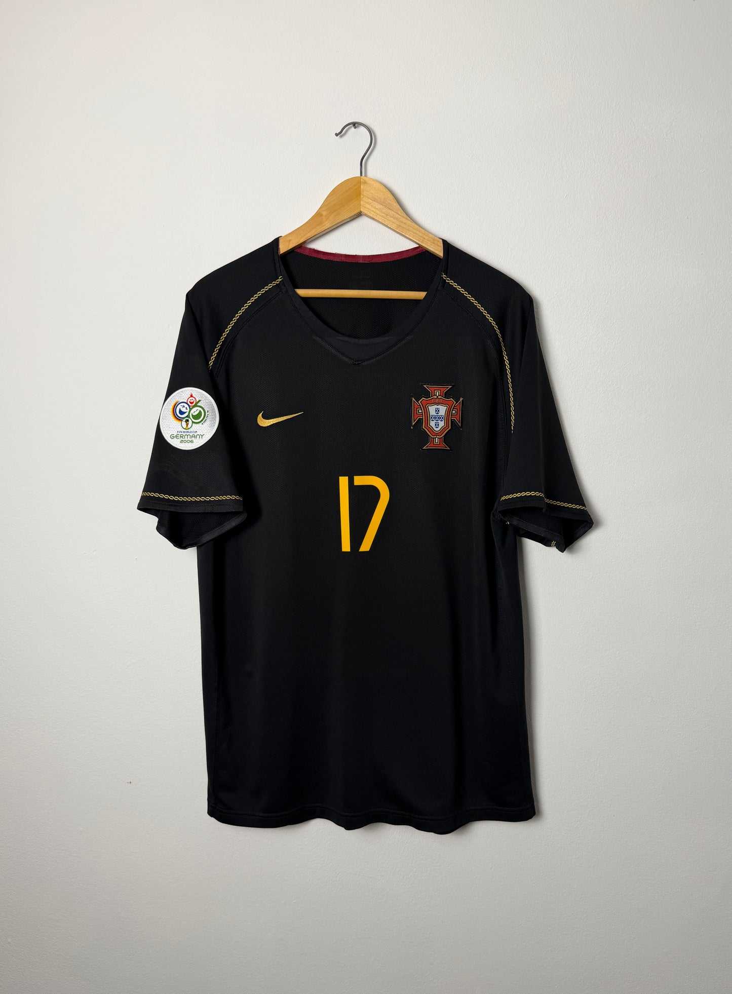 Cristiano Ronaldo Portugal 2006 World Cup away football shirt (L)