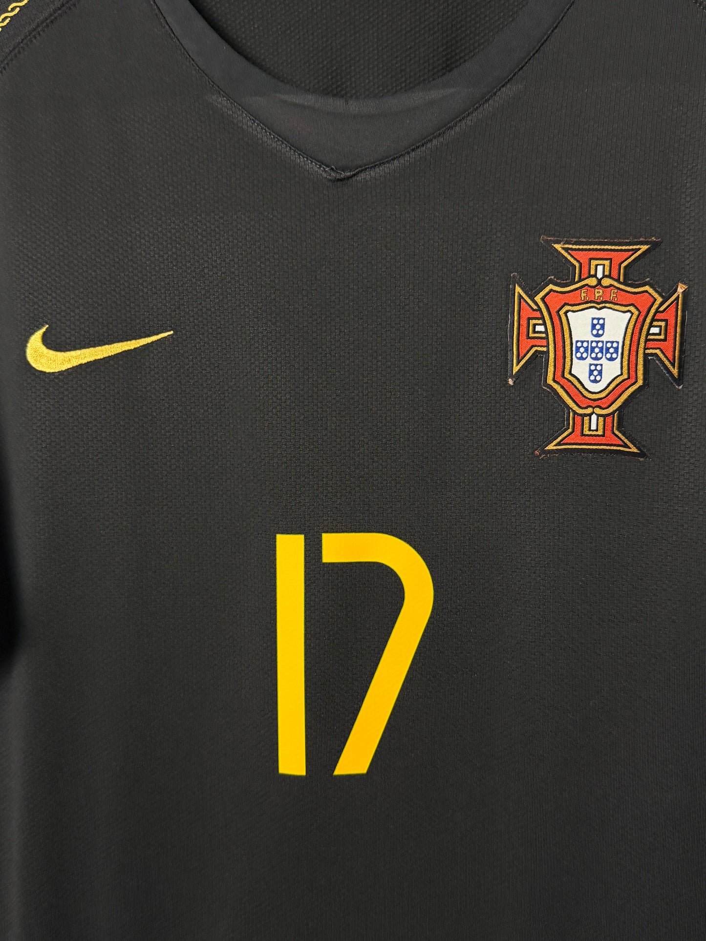 Cristiano Ronaldo Portugal 2006 World Cup away football shirt (L)