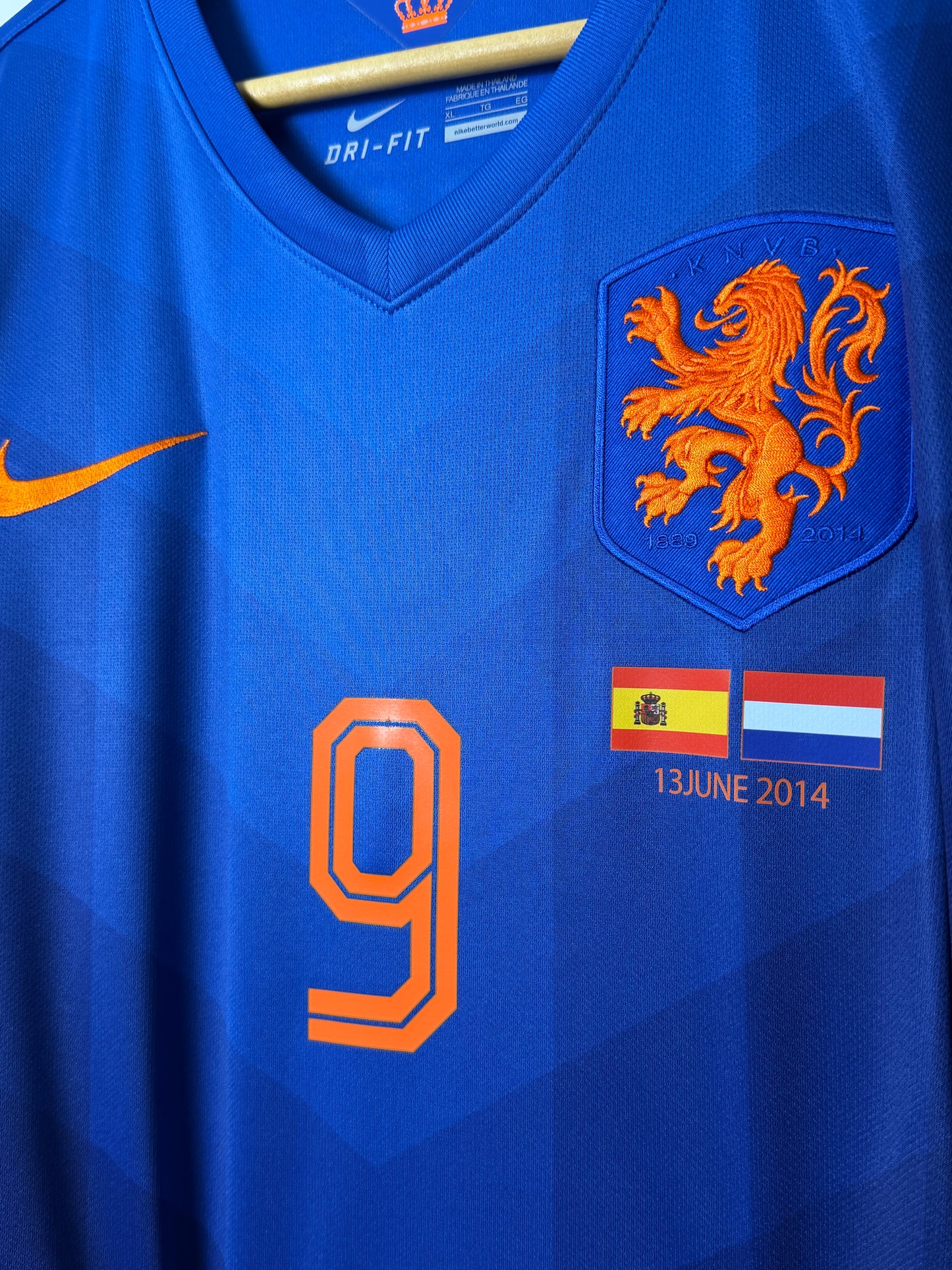 Robin Van Persie Netherlands 2014 away World Cup football shirt (XL)