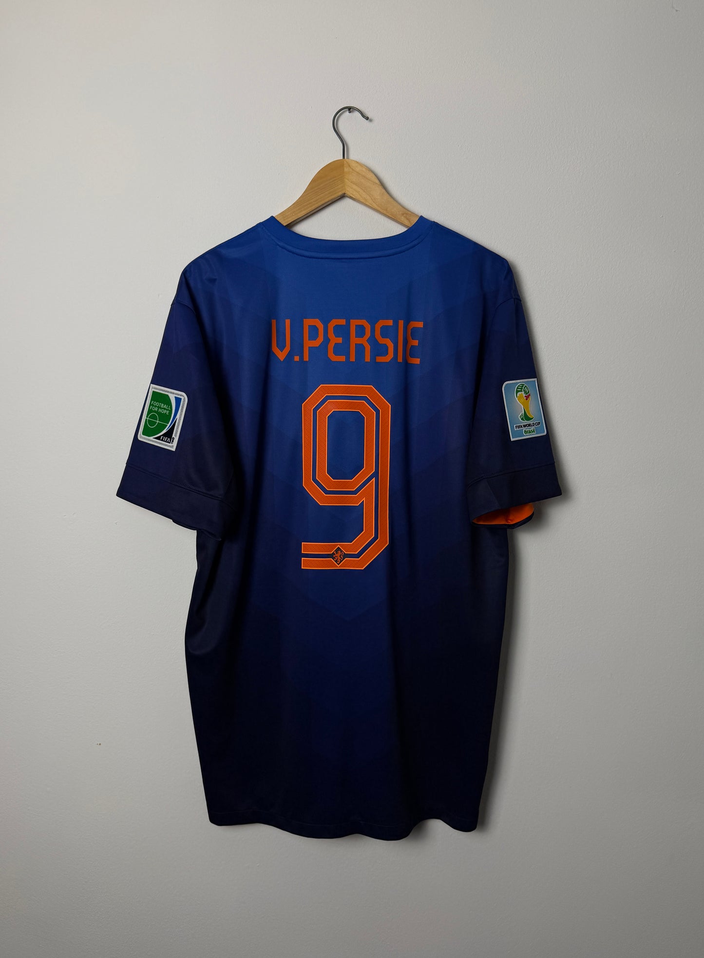 Robin Van Persie Netherlands 2014 away World Cup football shirt (XL)
