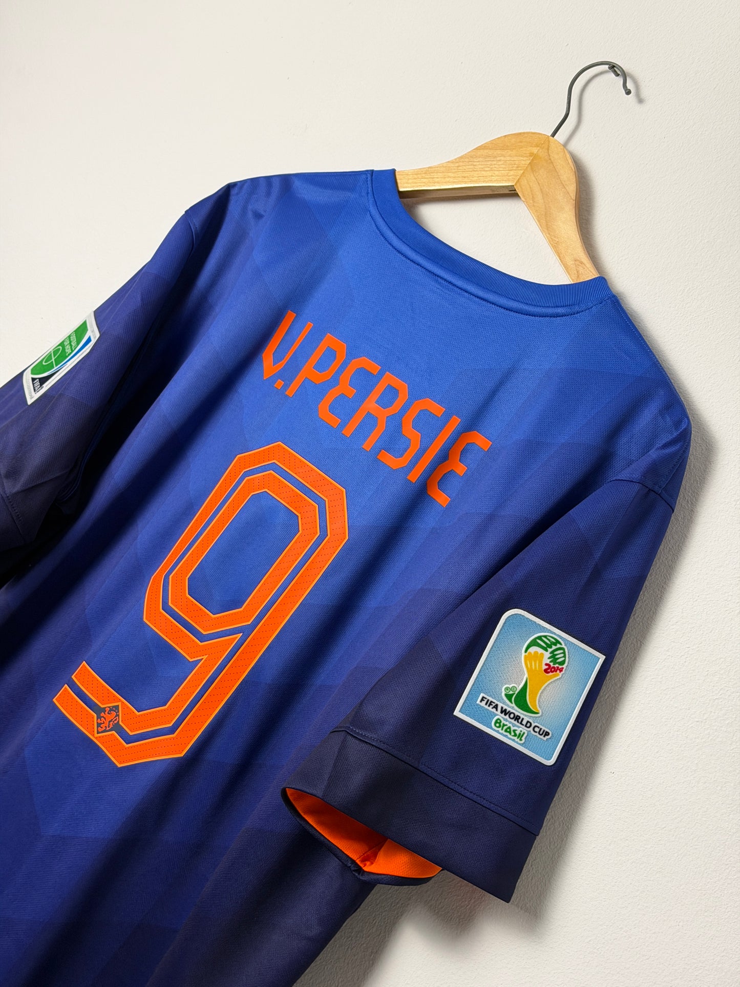 Robin Van Persie Netherlands 2014 away World Cup football shirt (XL)