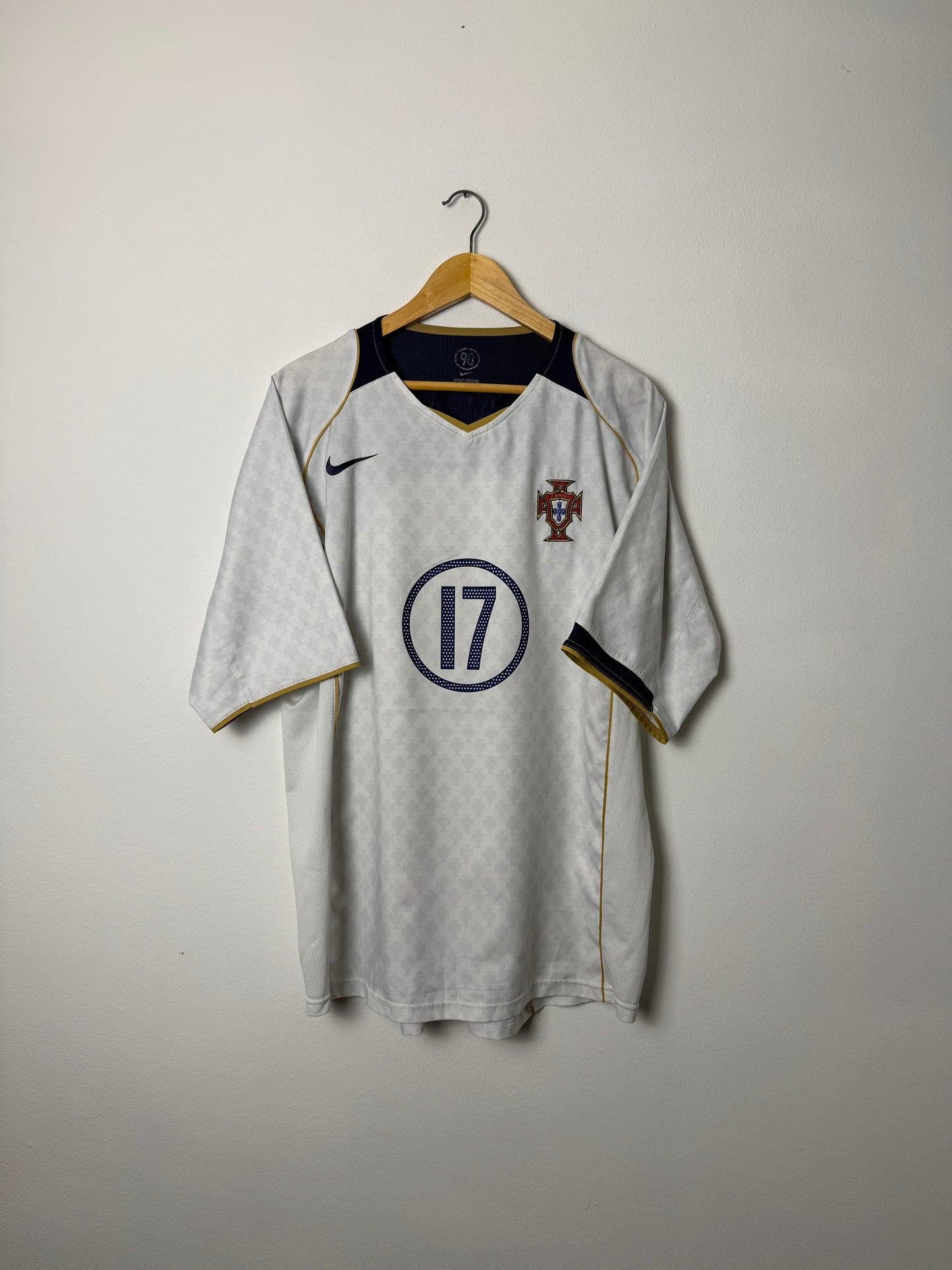Cristiano Ronaldo Portugal 2004 away football shirt (XL)