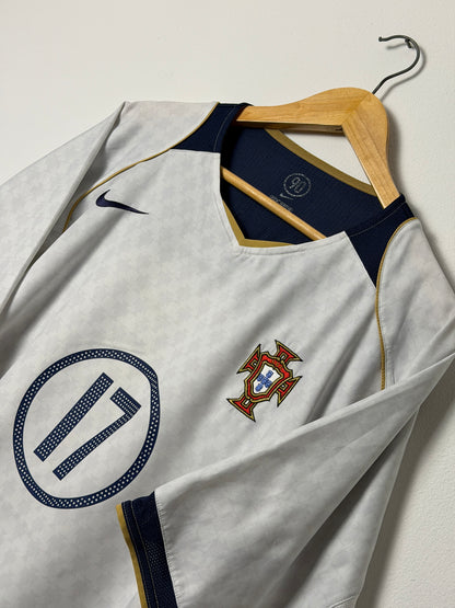 Cristiano Ronaldo Portugal 2004 away football shirt (XL)
