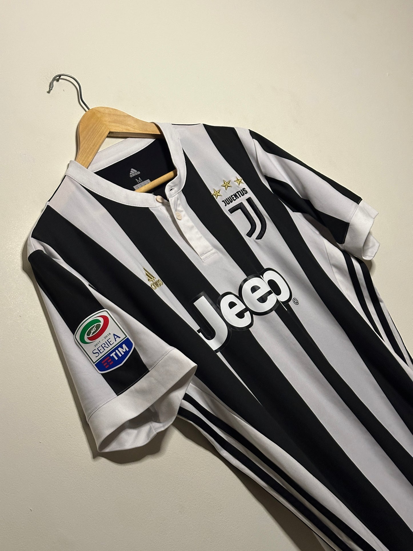Paulo Dybala Juventus FC 2017-18 home football shirt (M)