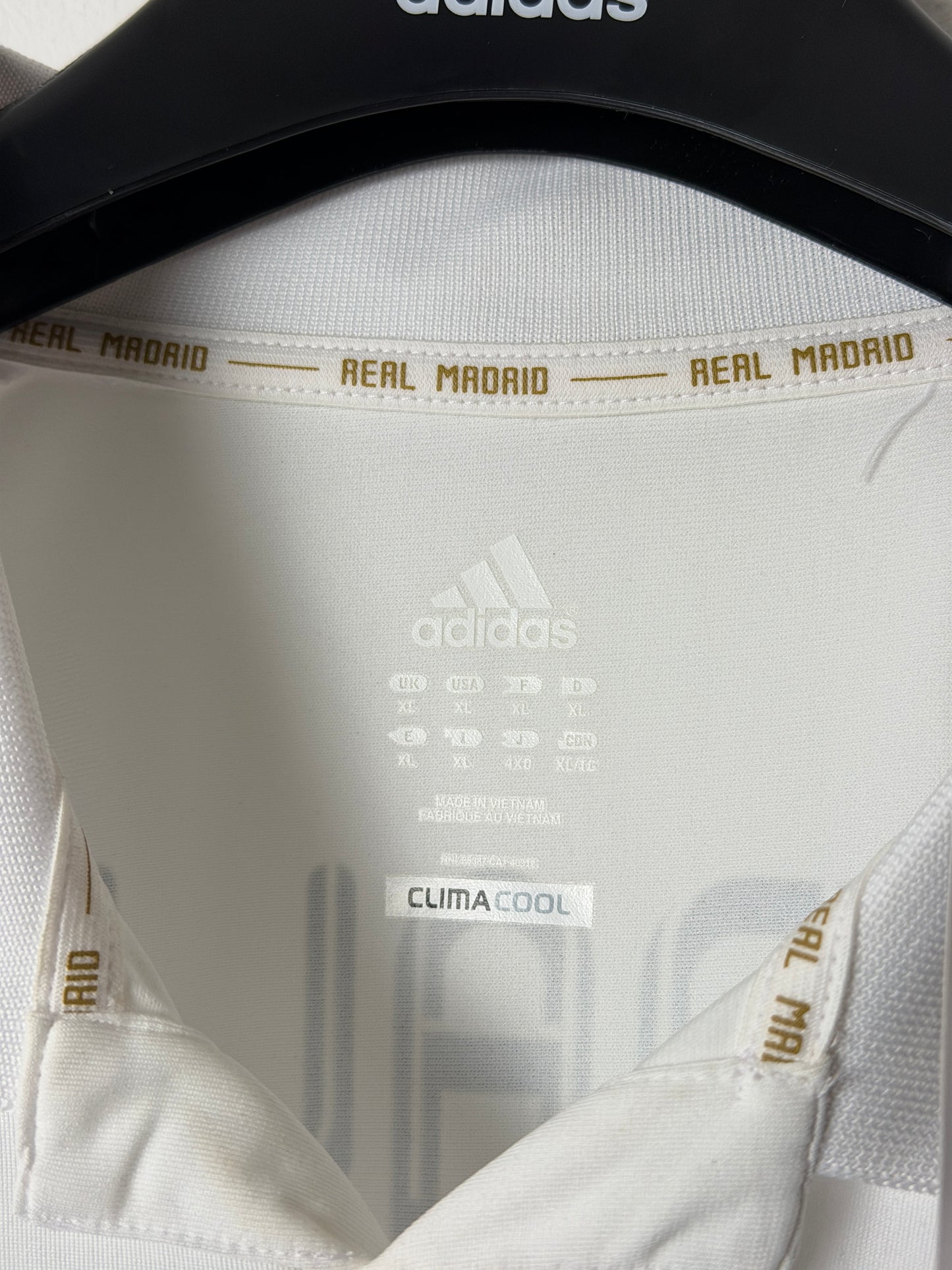 Cristiano Ronaldo Real Madrid CF 2011-12 home football shirt (XL)