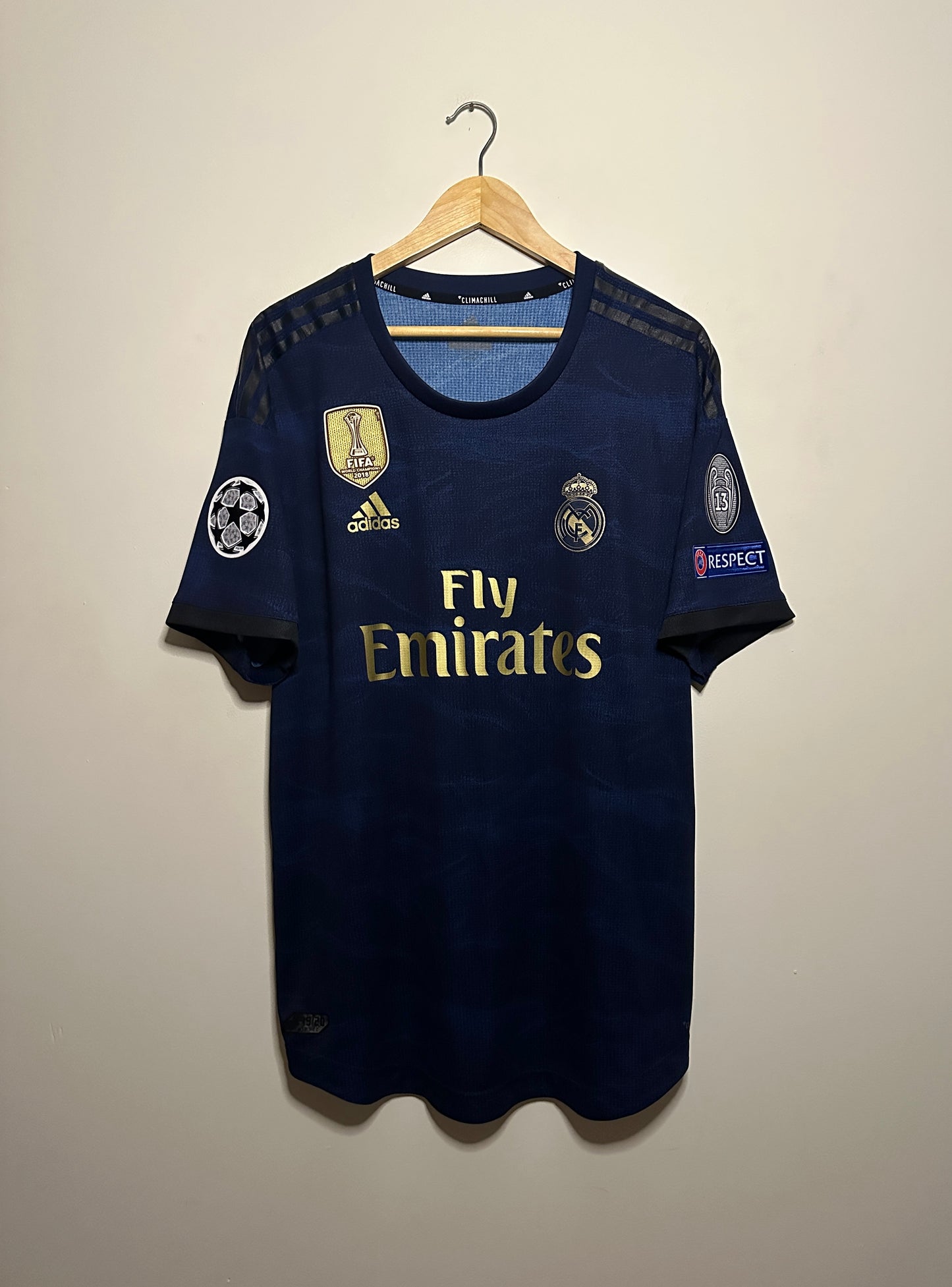 Luka Modric Real Madrid CF 2019-20 authentic player version  away football shirt (XL)